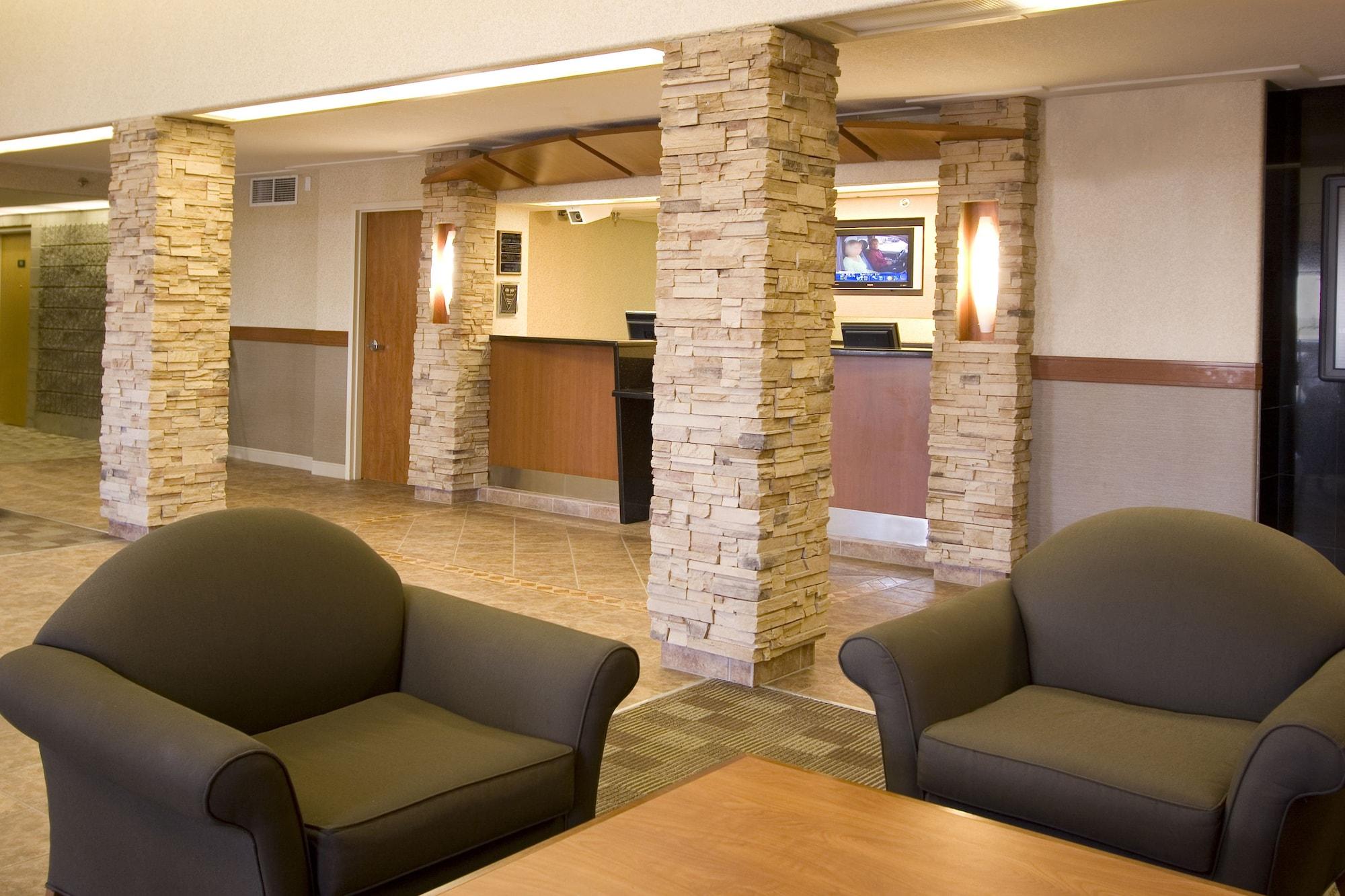 Vista Lobby Woodlands Inn & Suites