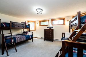 Alquiler Vacacional - Blue Water Retreat - Spacious Lake Michigan retreat with In-ground pool