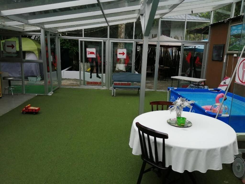 Instalaciones Recreativas Cabañas Colindas