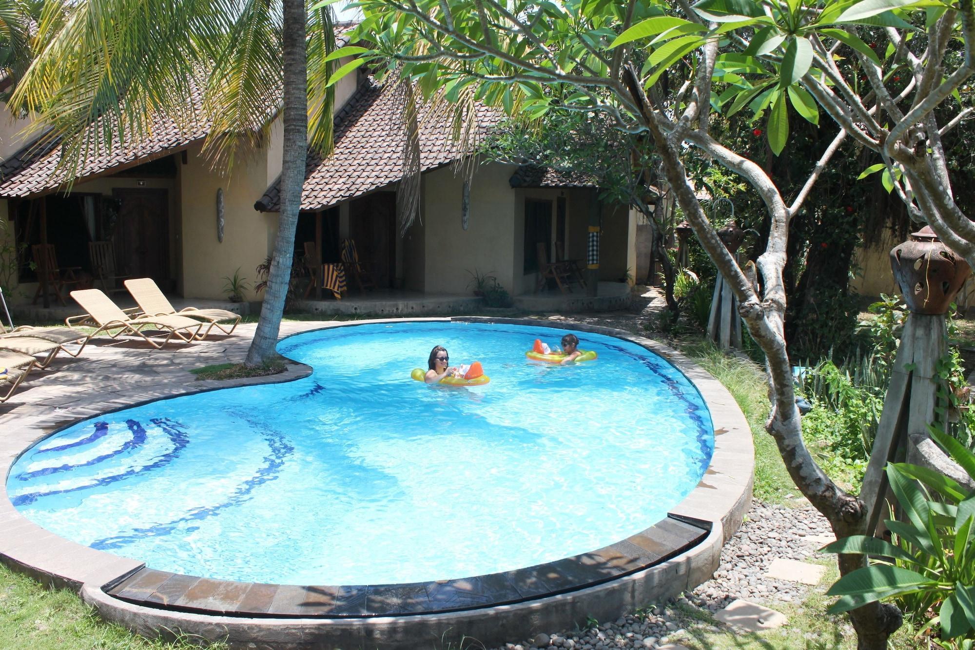 Vista Piscina Hotel Uyah Amed & Spa Resort