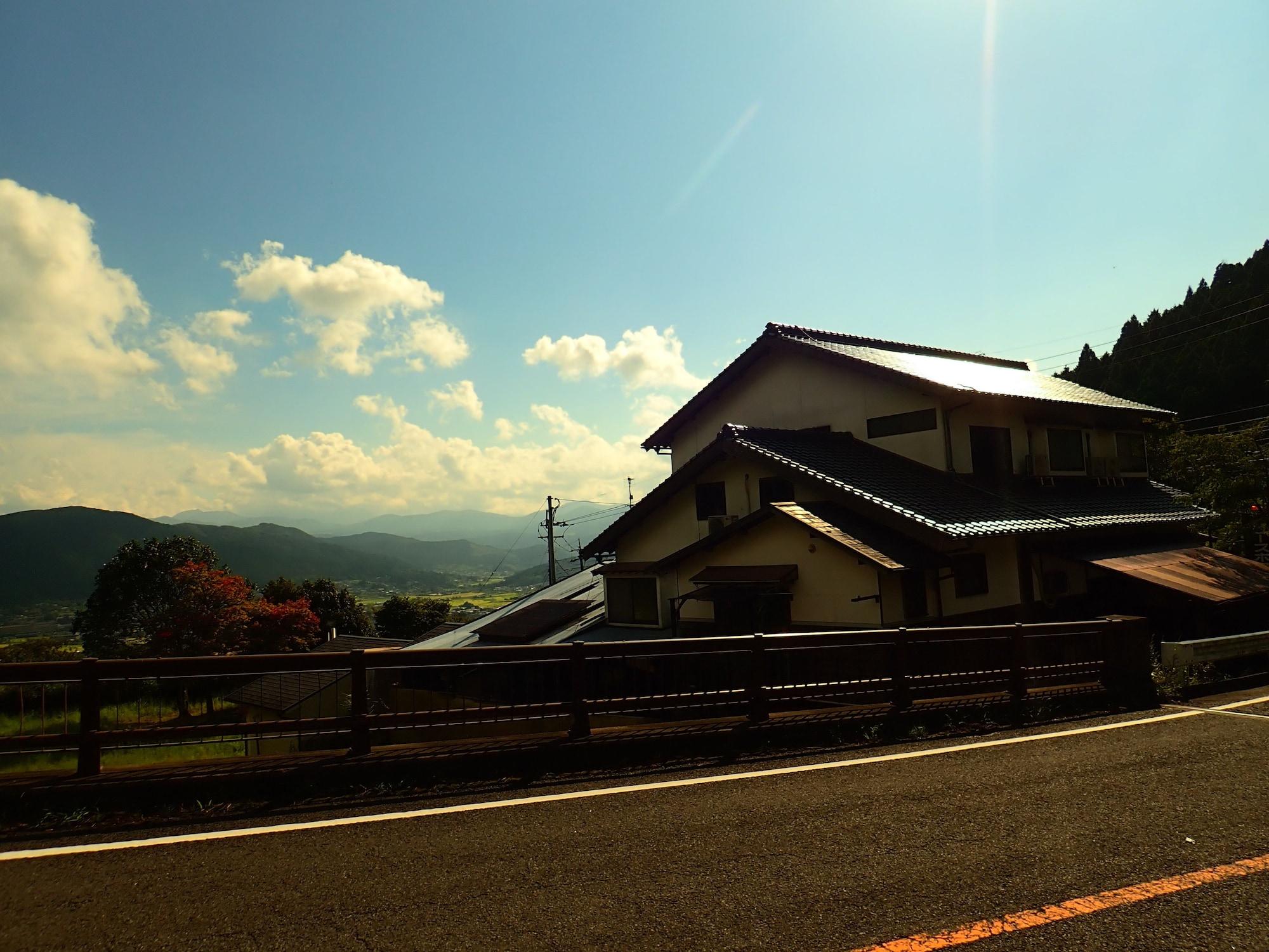 Vista Exterior Yufuin Country Road Youth Hostel