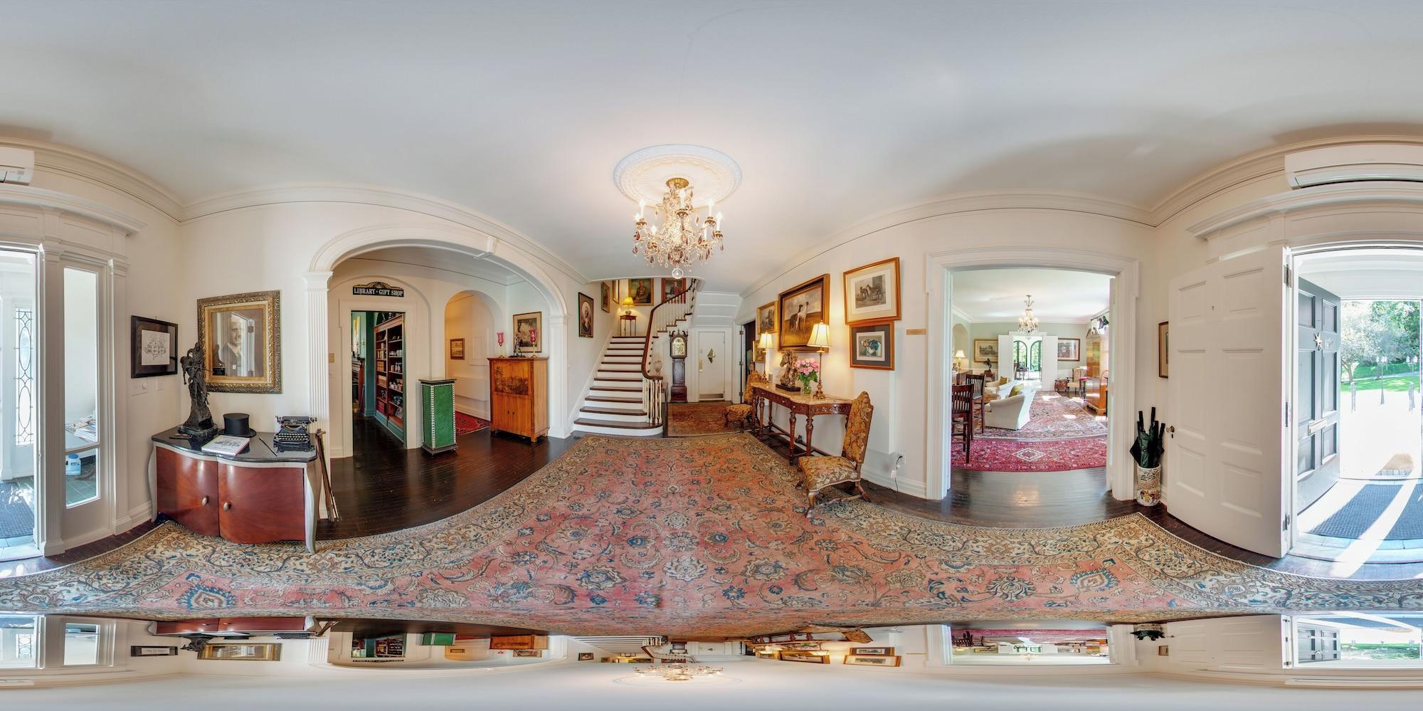 Vista Lobby Benn Conger Inn