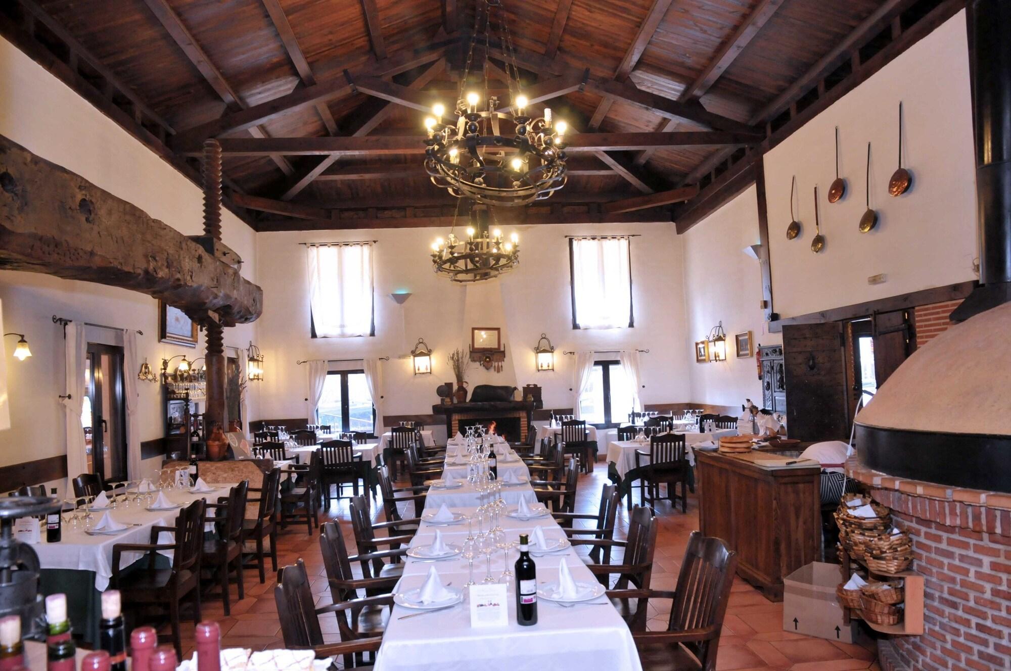 Restaurant Hotel Milagros Rio Riaza