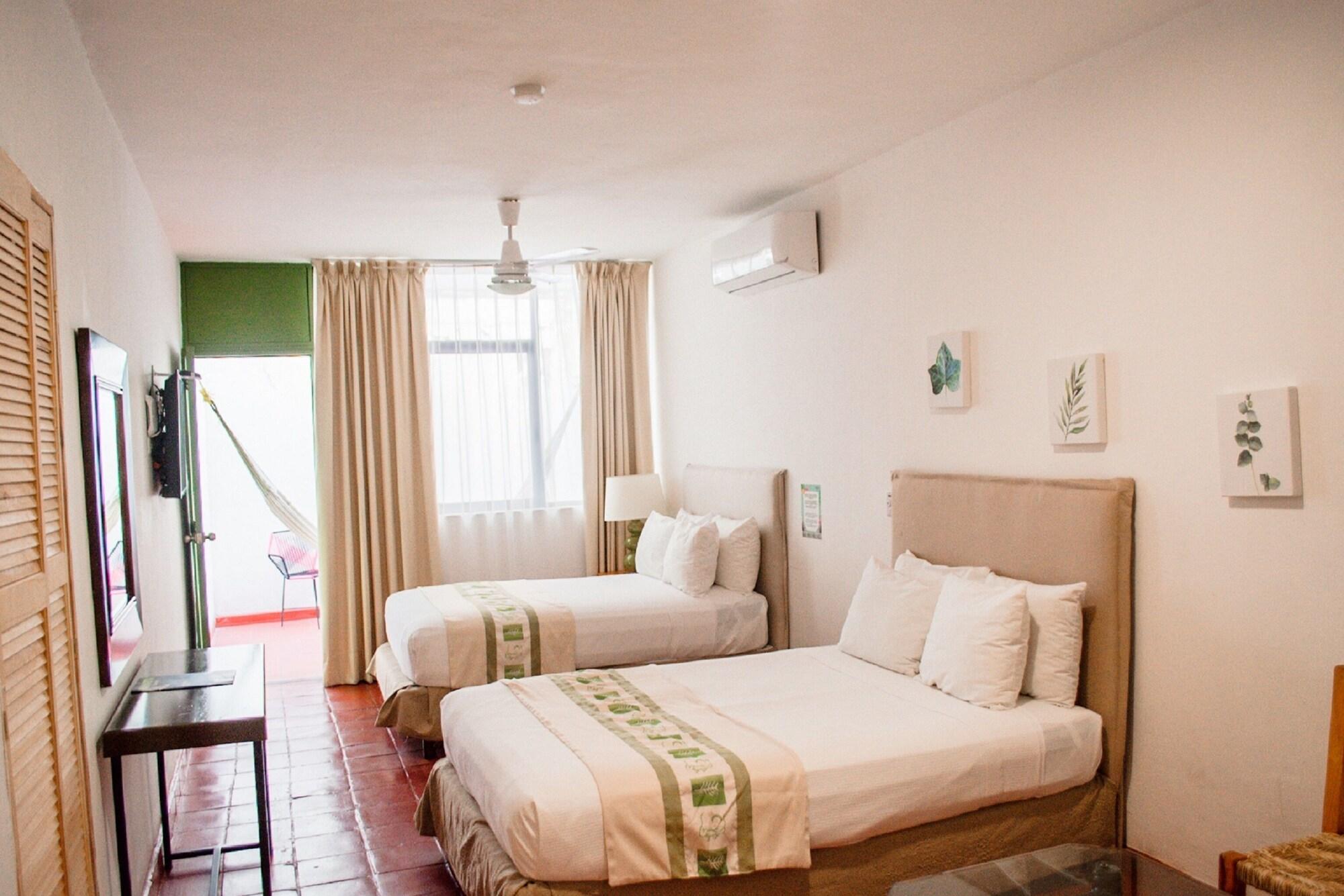 Habitación Tropicus 20 Romantic Zone Estudio Room With Balcony