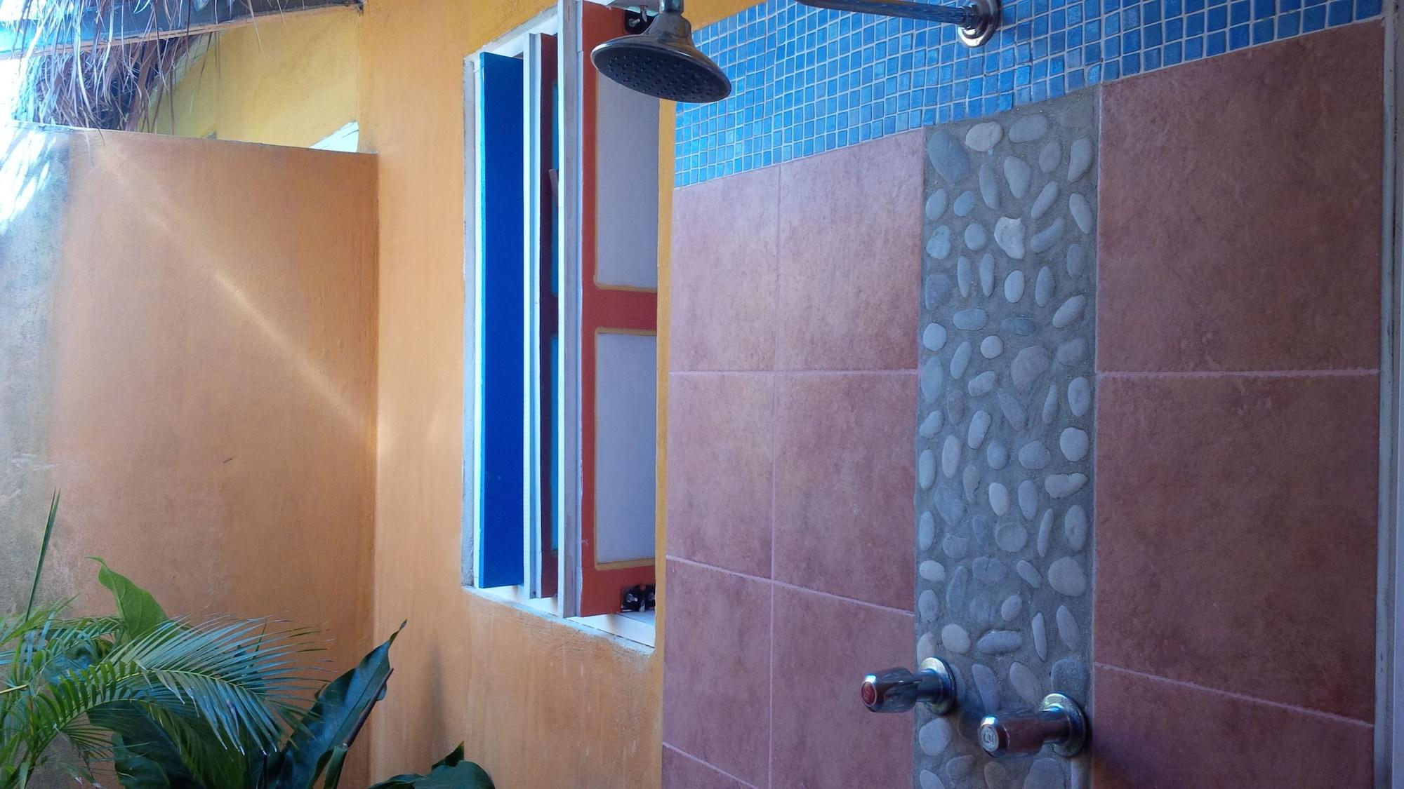 Equipamiento de Habitación La Colline Enchantée