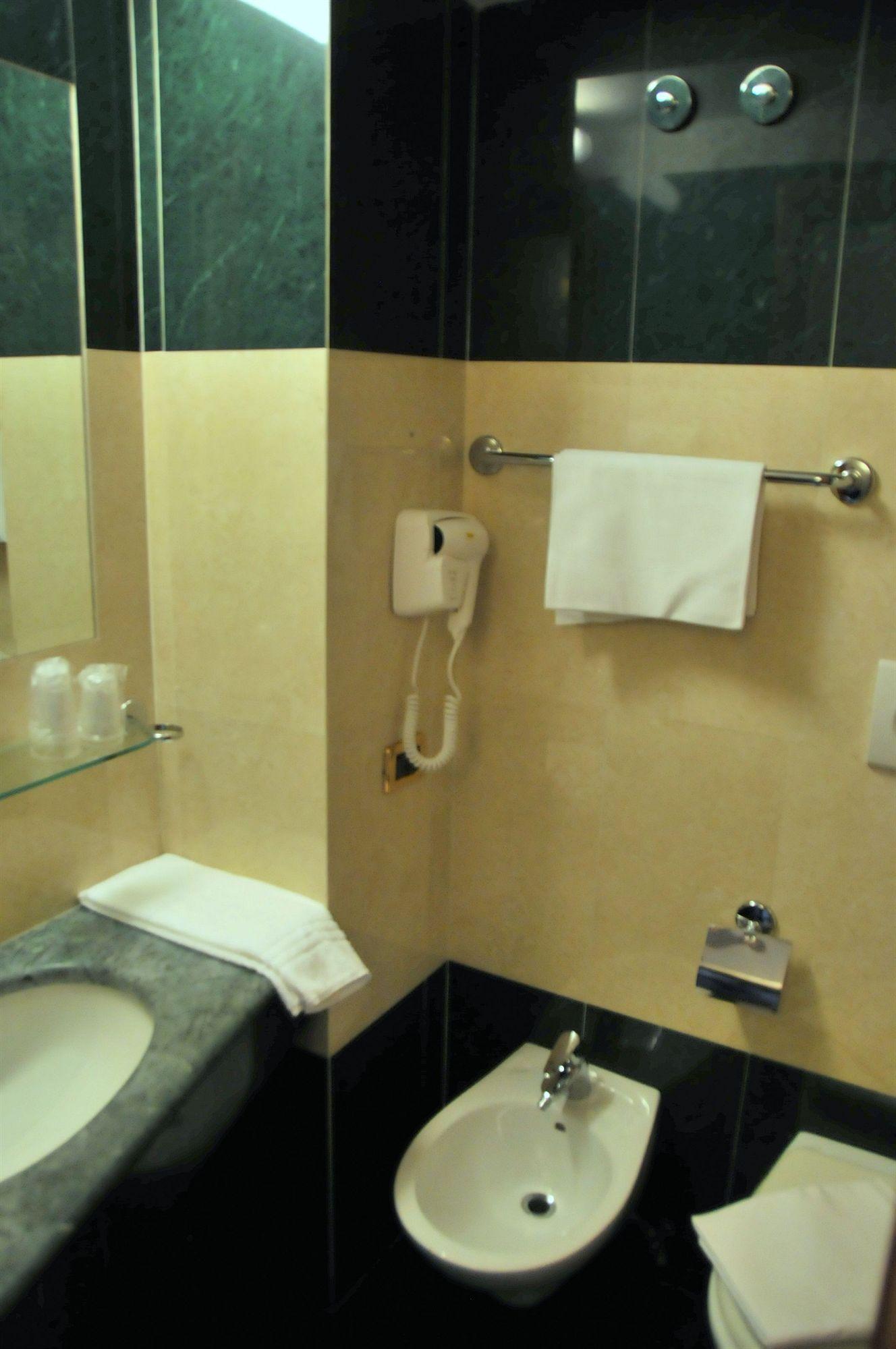 Equipamiento de Habitación Hotel Giorgina