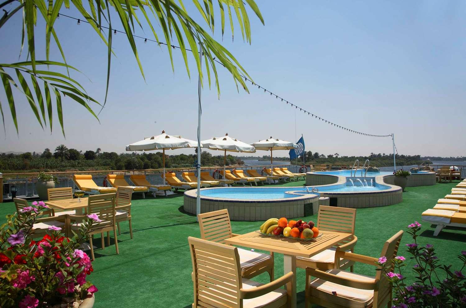 Vista Piscina MS Sonesta Star Goddess,Luxor-Aswan 4 Night Cruise Mon-Fri