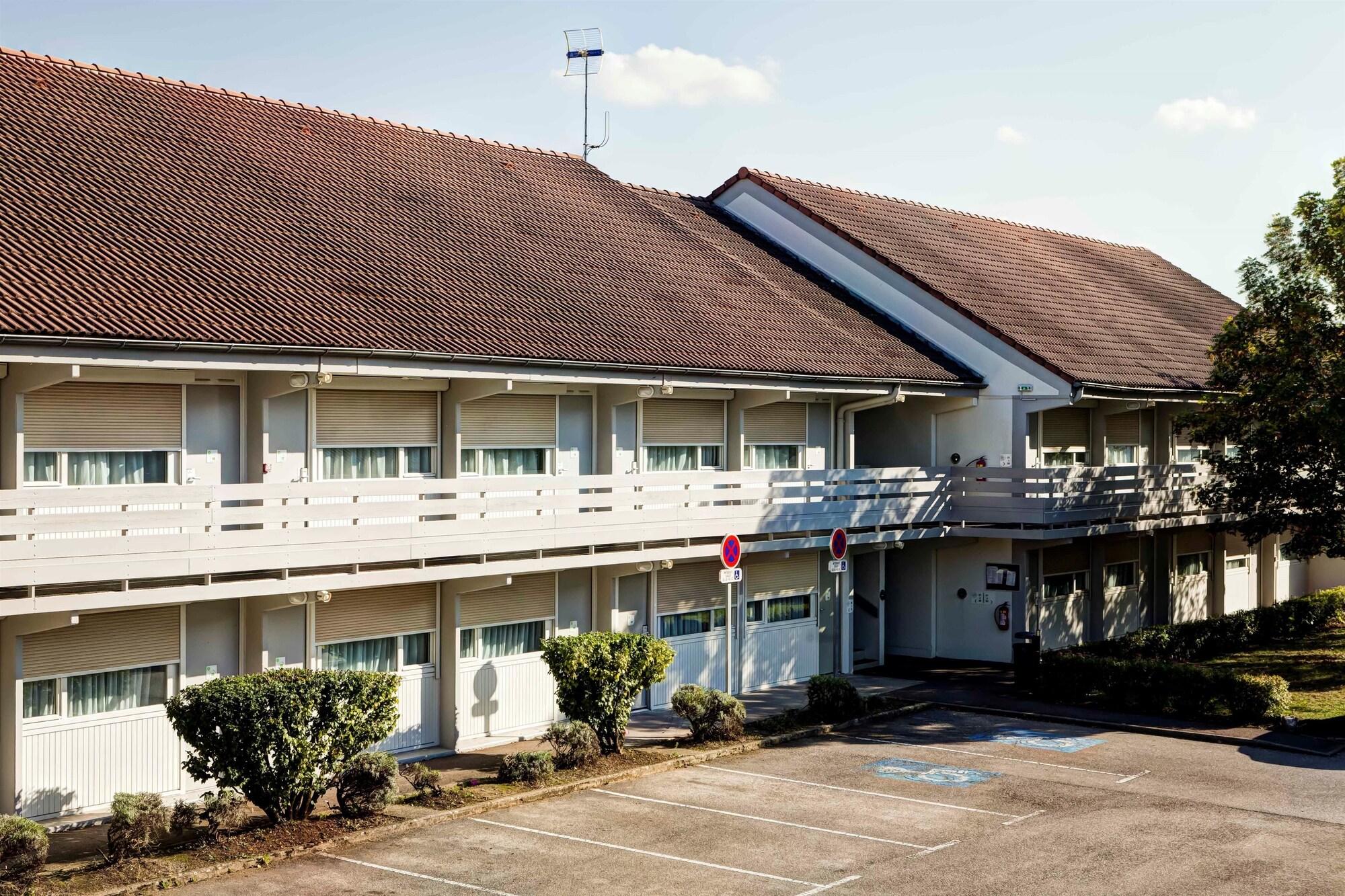 Vista Exterior Hotel Campanile Chalon Sur Saone