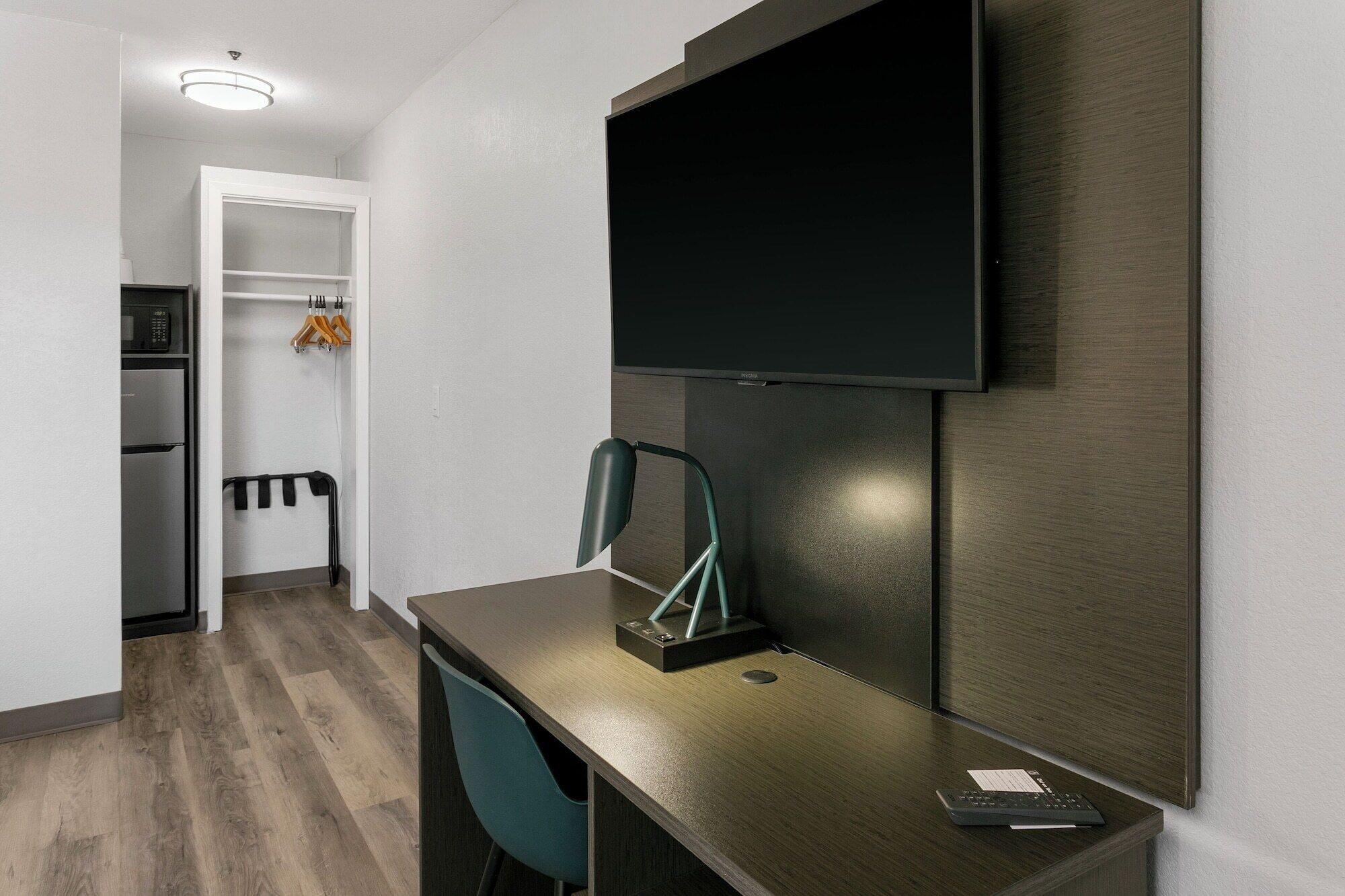 Set de Habitación Motel 6 Tempe, AZ – Elliot Road