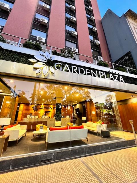 Vista Lobby Garden Plaza