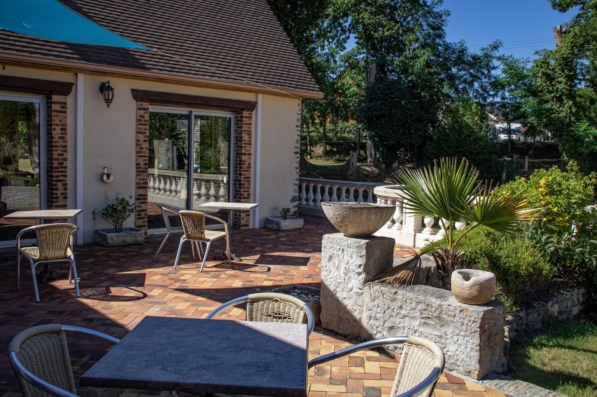 Vista Exterior Oasis