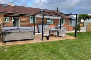 Alojamiento - Barn Retreat/ Hottub/ Bbq/ Petsok/wi-fi
