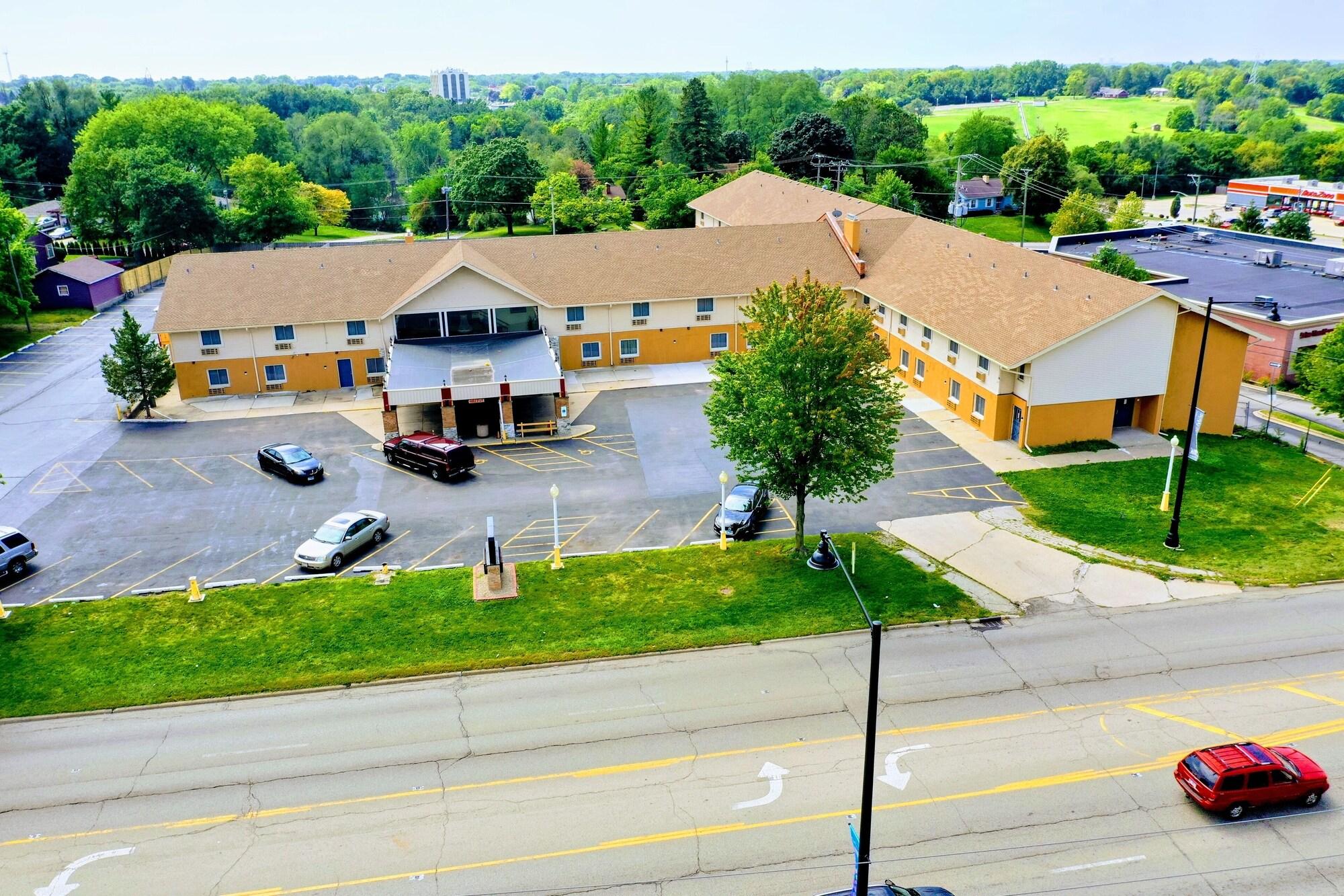 Vista Exterior Equality Inn