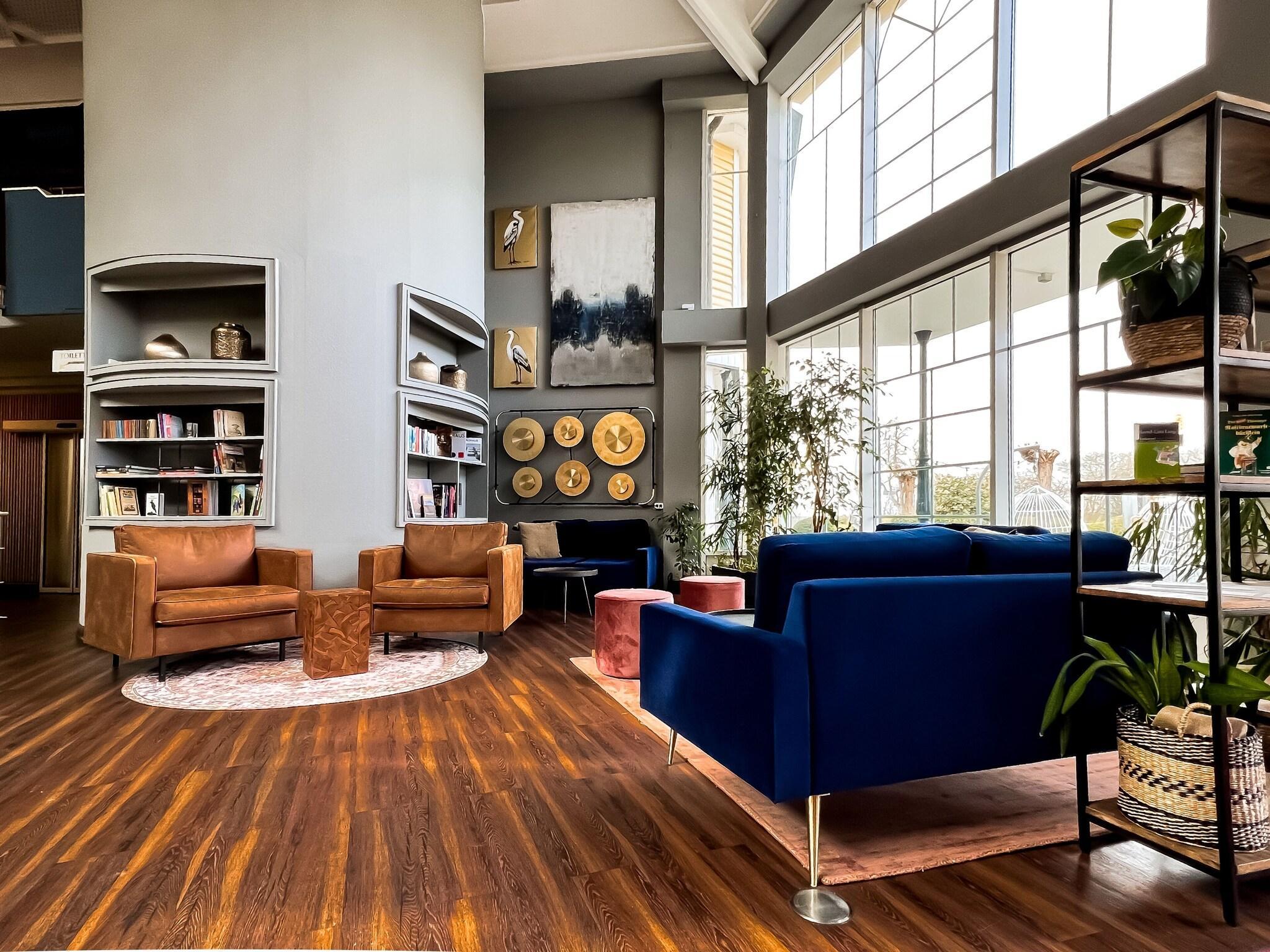 Vista Lobby Atrium Hotel Amadeus