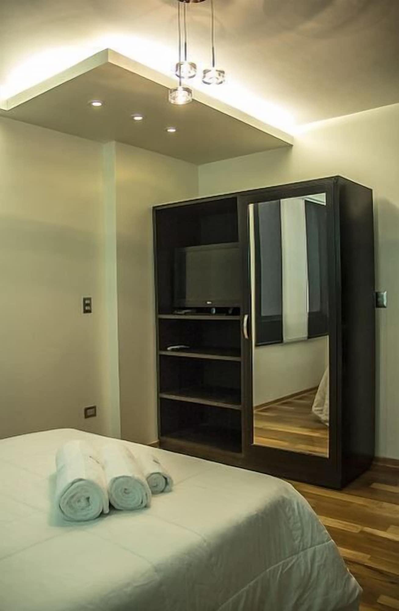 Set de Habitación Due Hotel