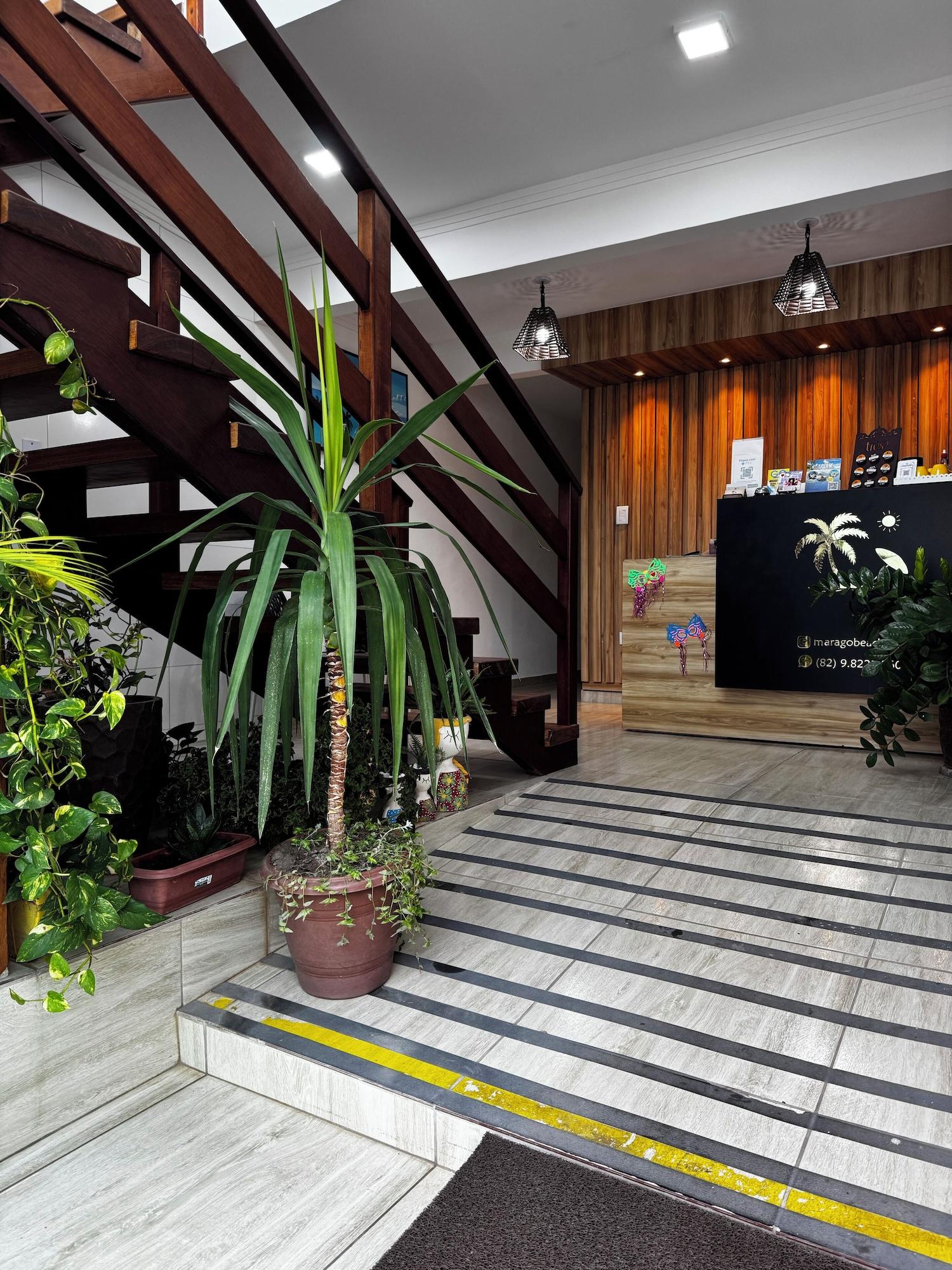 Vista Lobby Maragobeach Suits