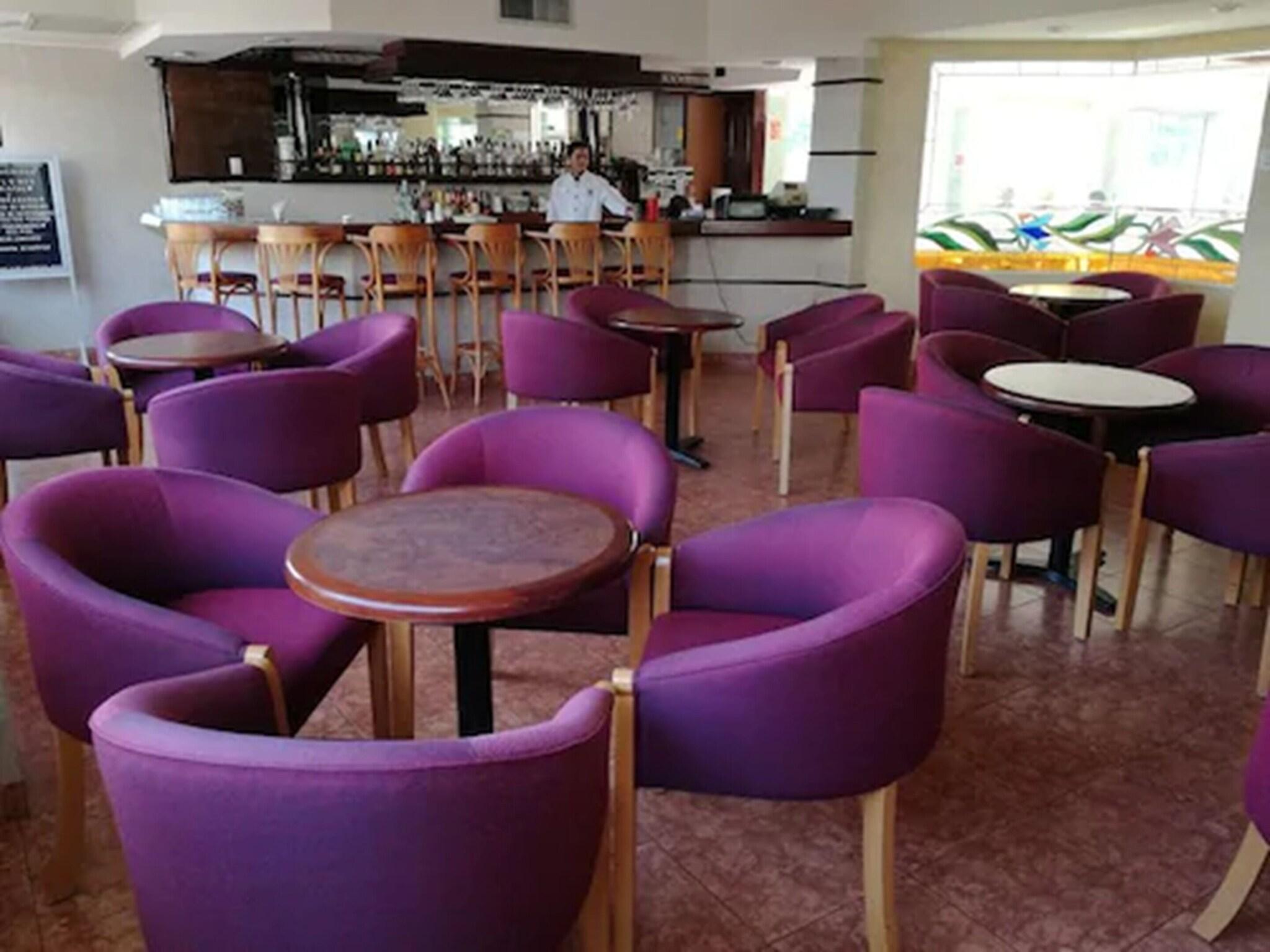 Bar/Salón Hotel Baluarte