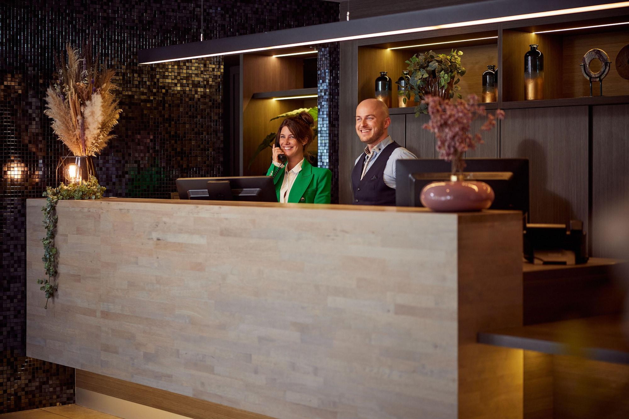 Vista Lobby Van Der Valk Hotel Dennenhof