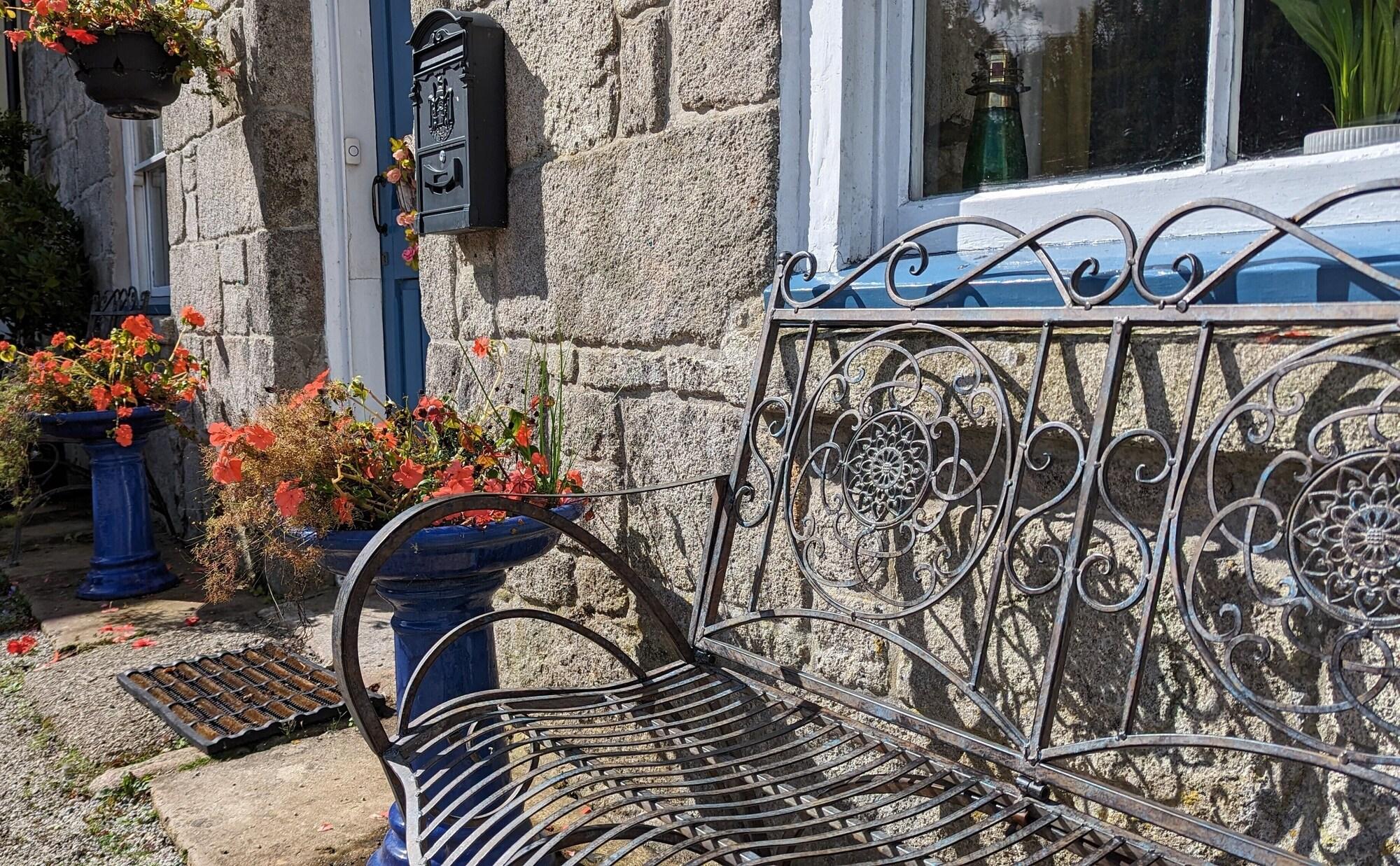 Vista Exterior Britannia House Vintage B&B Cornwall