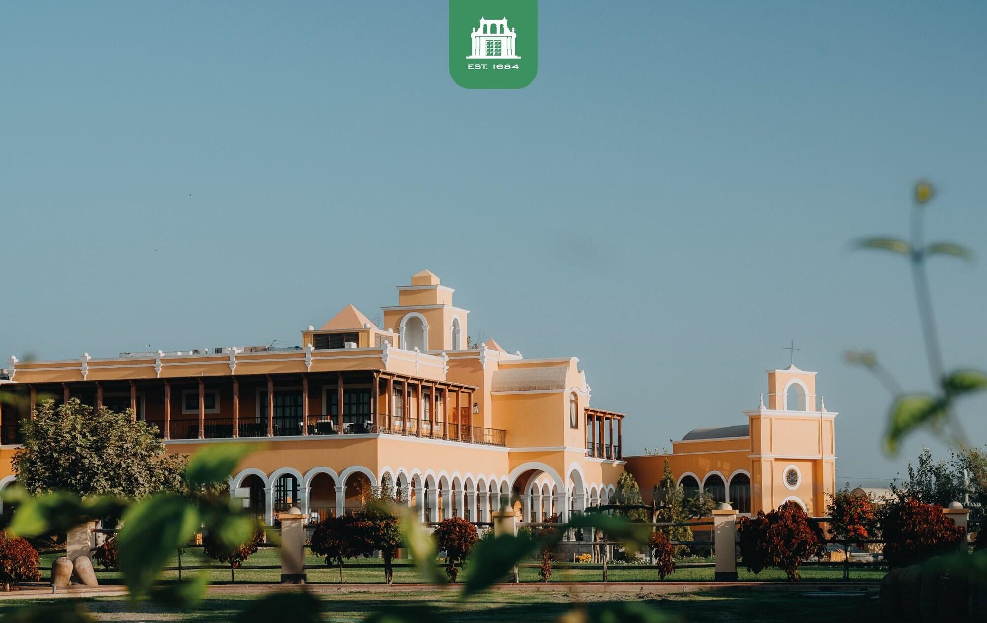 Varios Hotel & Hacienda La Caravedo