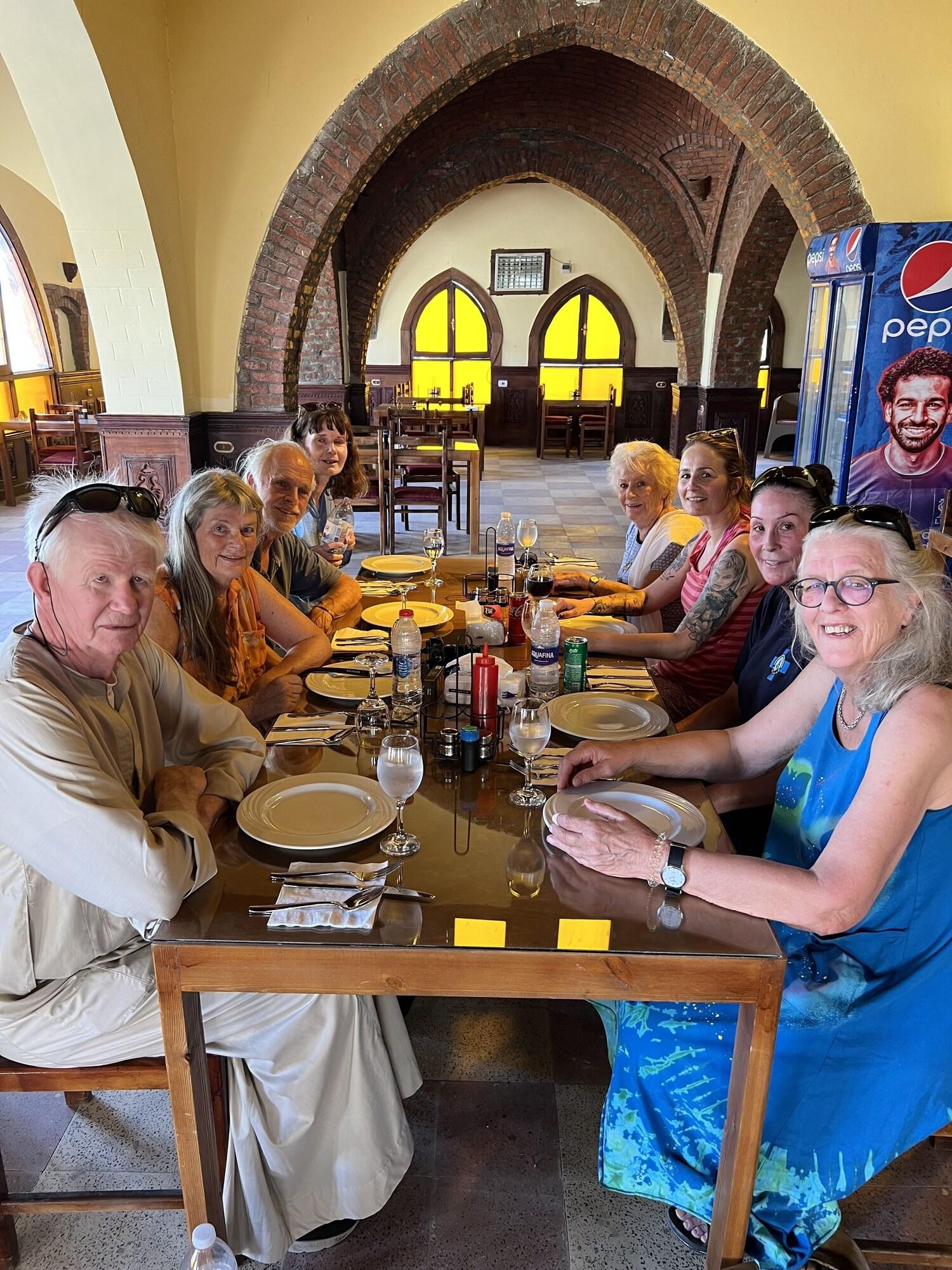 Restaurant Elphardous Oasis Hotel