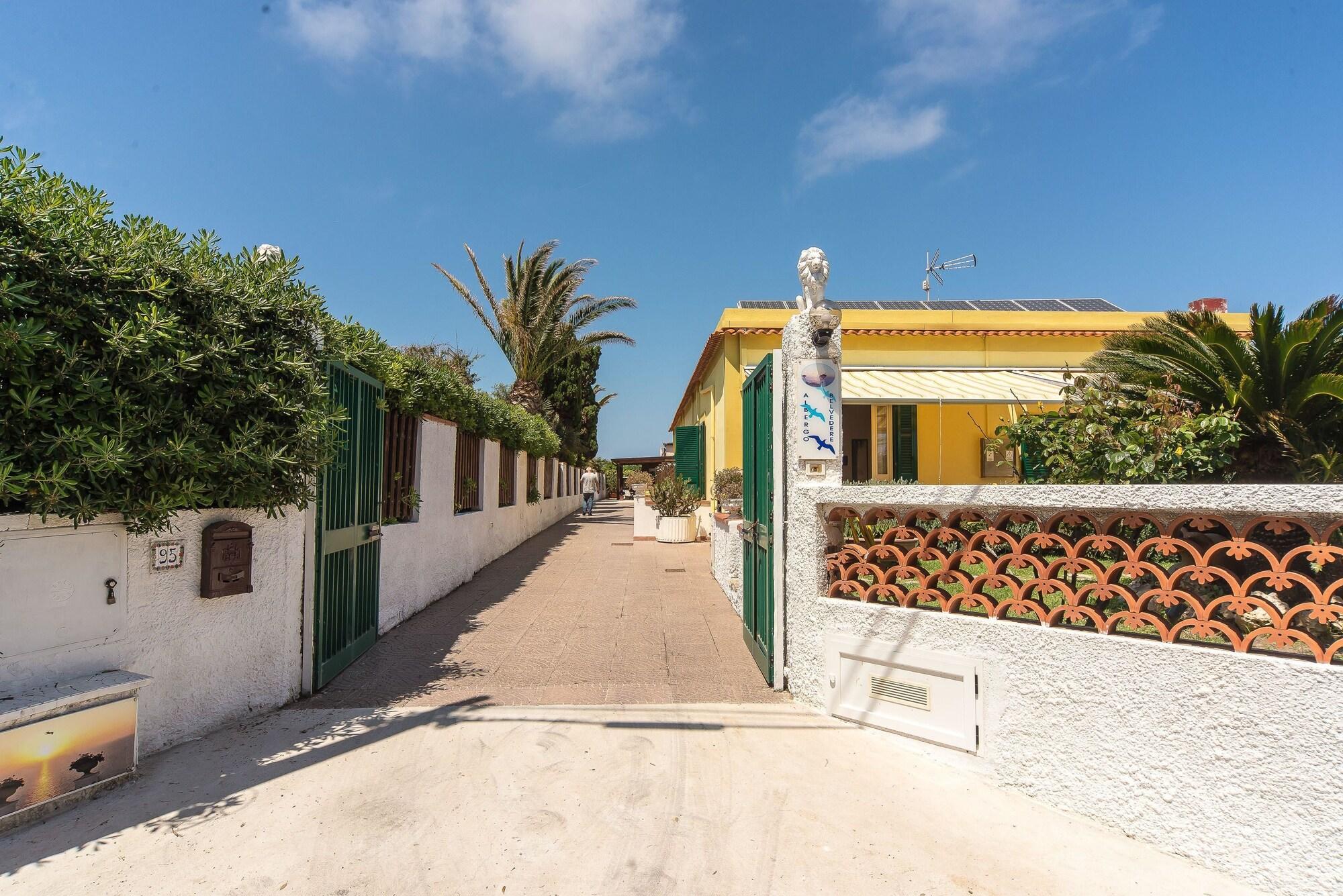 Varios Albergo Belvedere