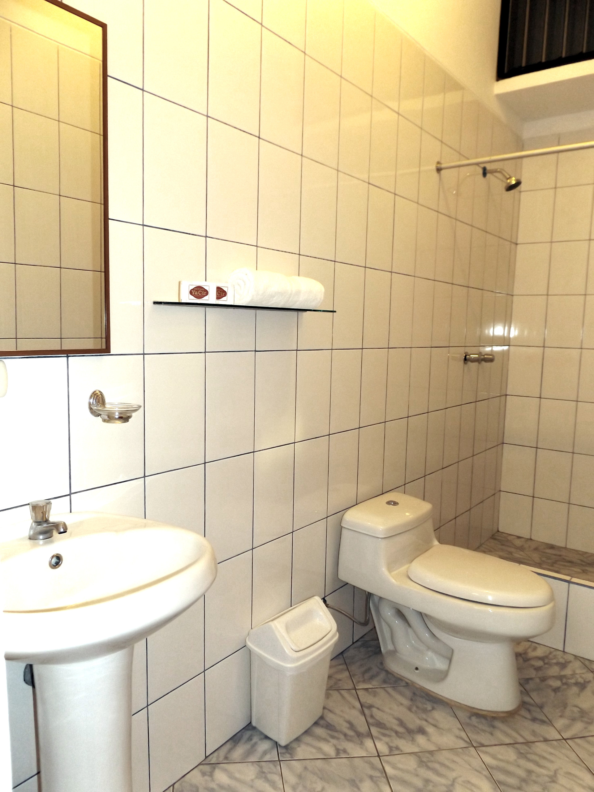 Equipamiento de Habitación Hotel El Tirol
