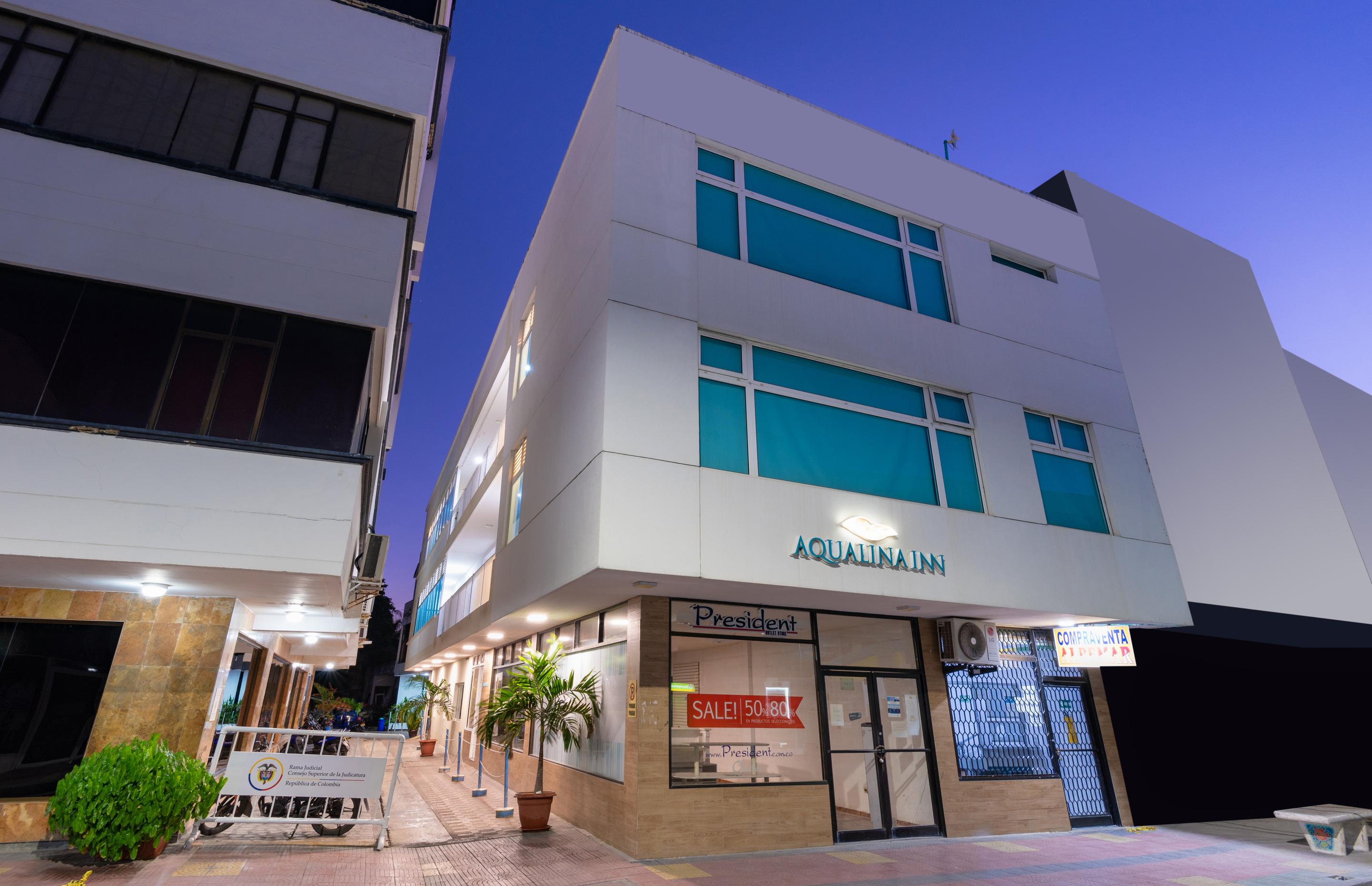 Vista Exterior Aqualina Inn