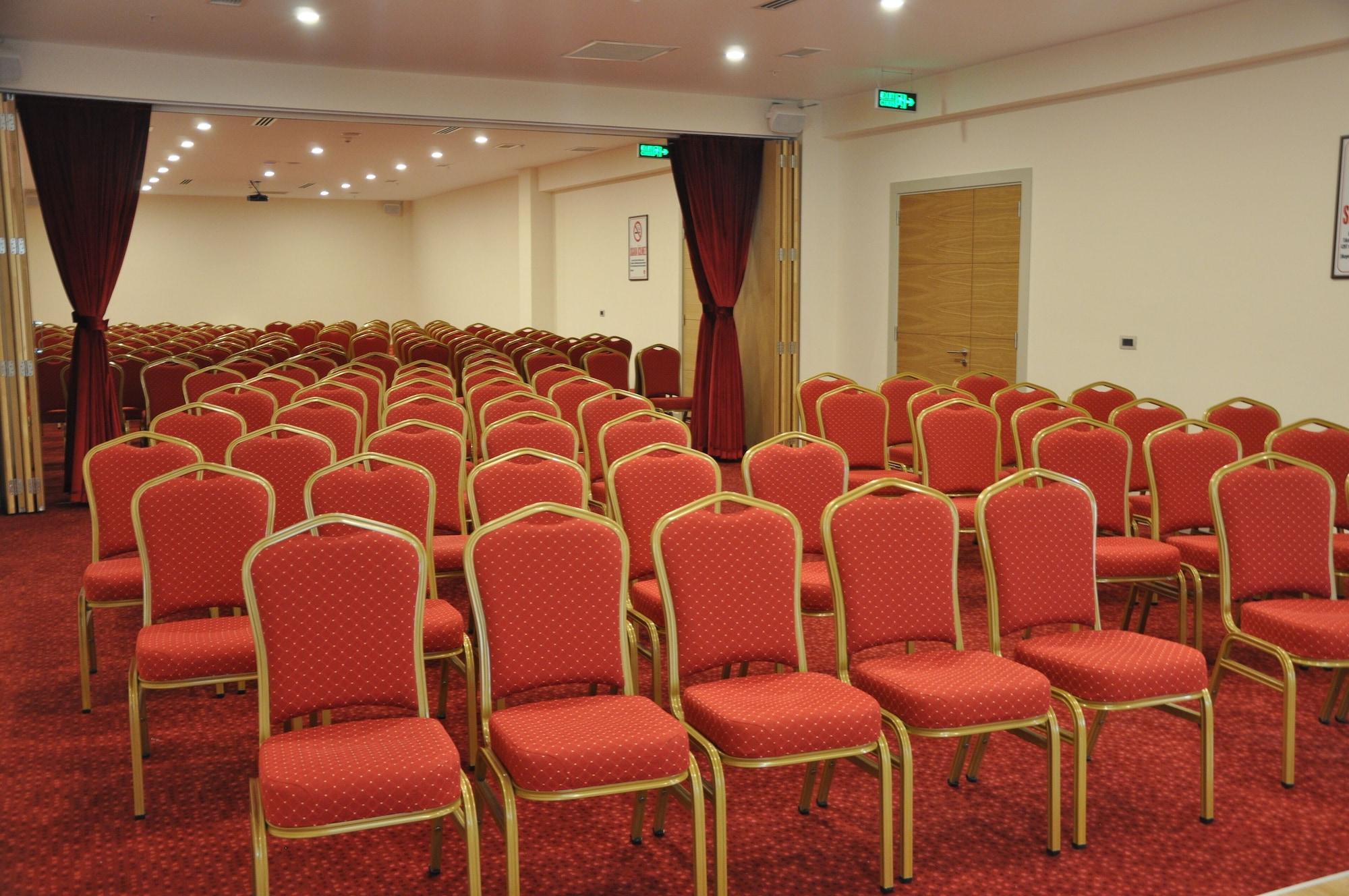 Sala de Reuniones Grand Itimat Hotel