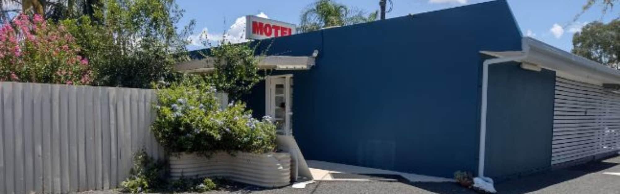 Vista Exterior Chinchilla Motel