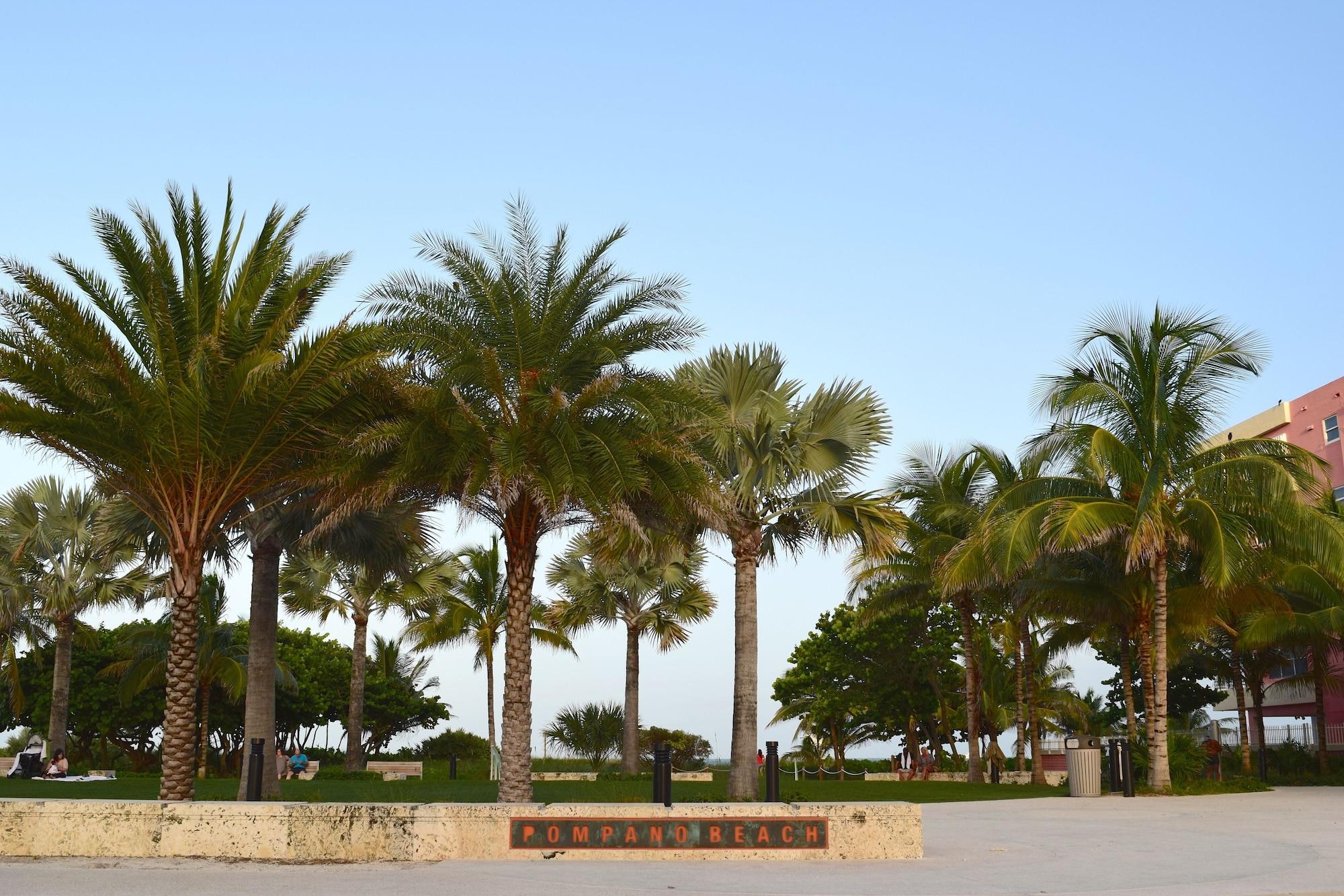 Playa Surf Side Resort