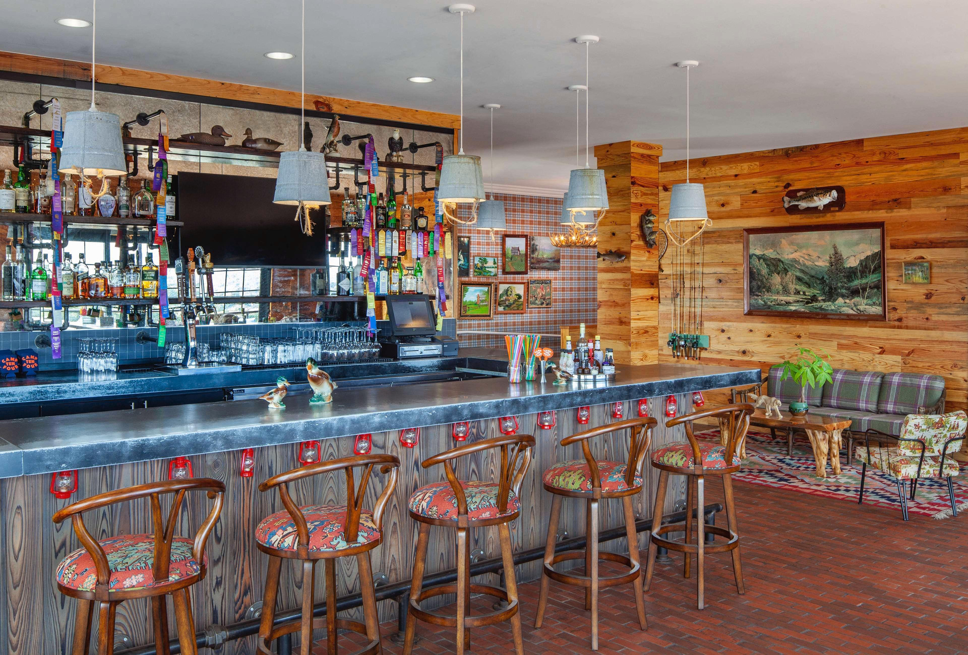 Bar/Salón Graduate by Hilton Charlottesville
