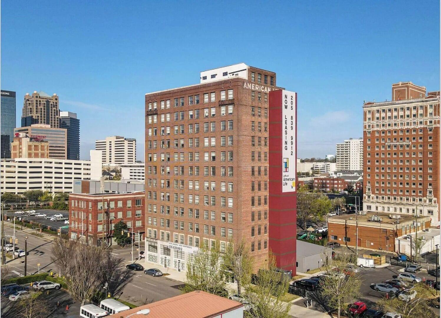 Varios Birmingham Business District Apartments by Landing