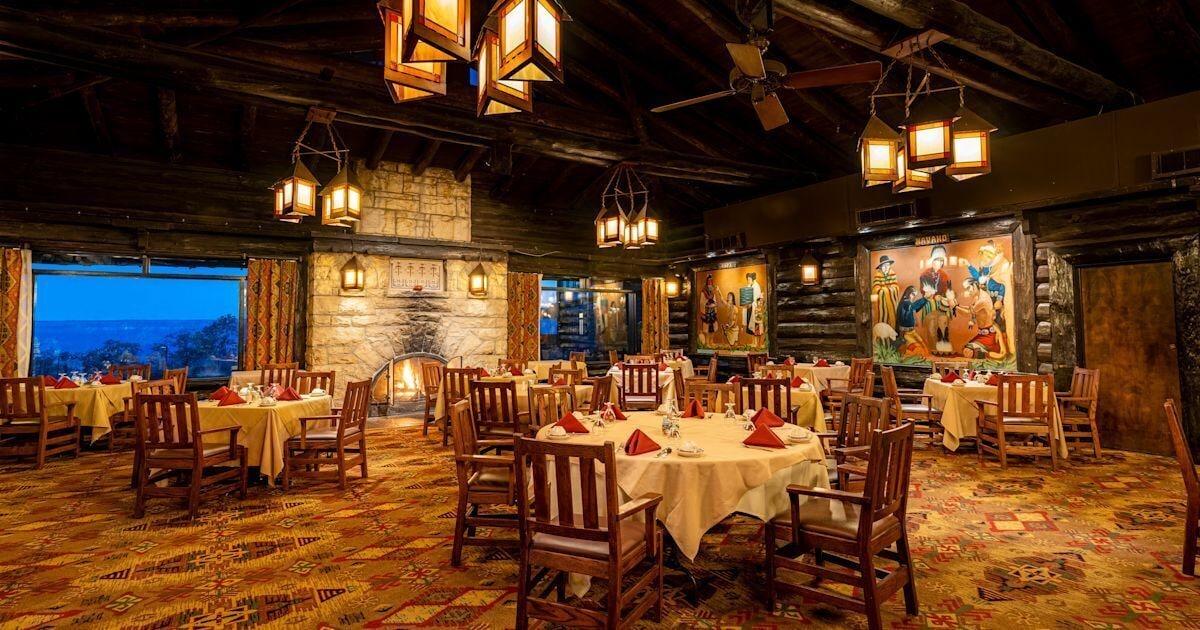 Restaurant El Tovar - Inside the Park