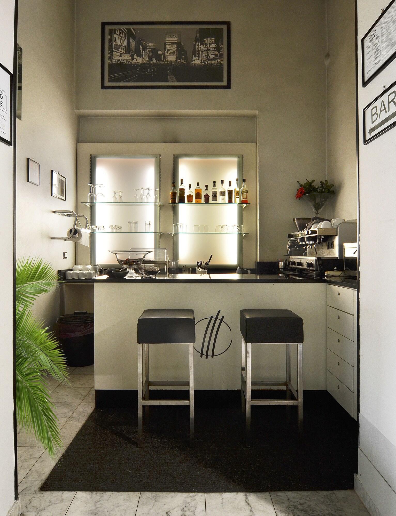 Bar/Salón Hotel La Torre