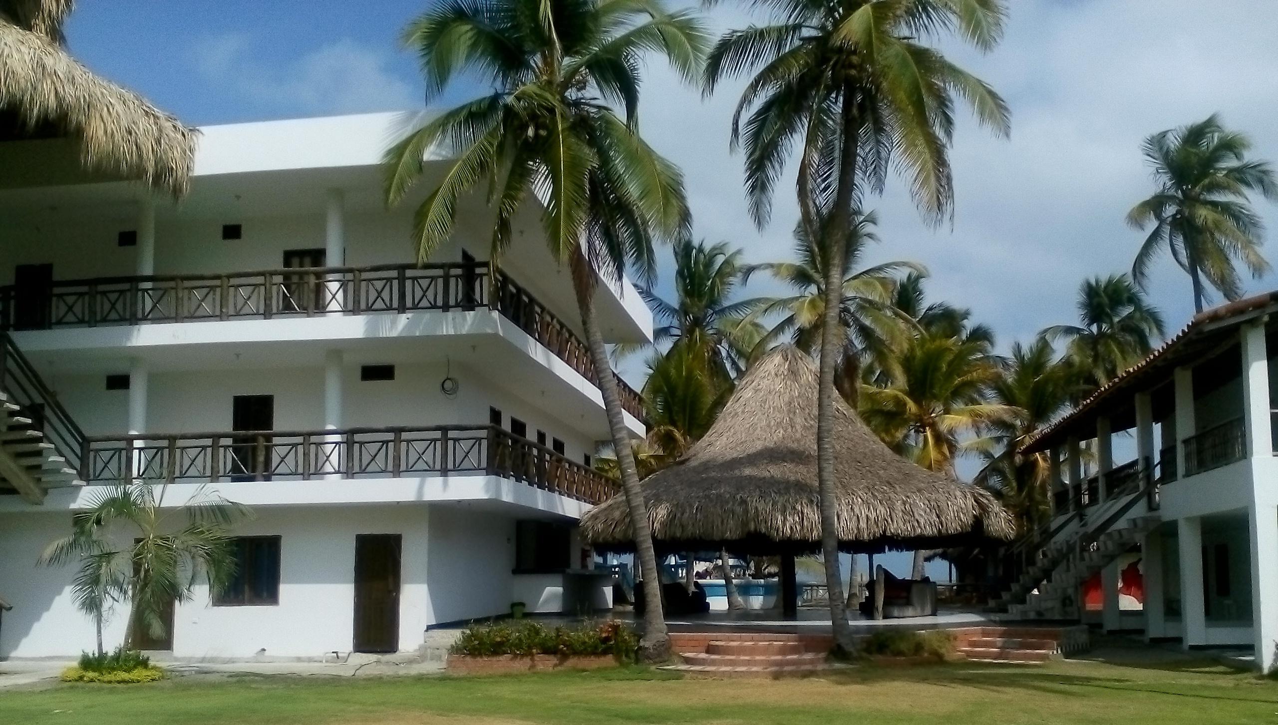 Vista Exterior Hotel los Tambos del Caribe