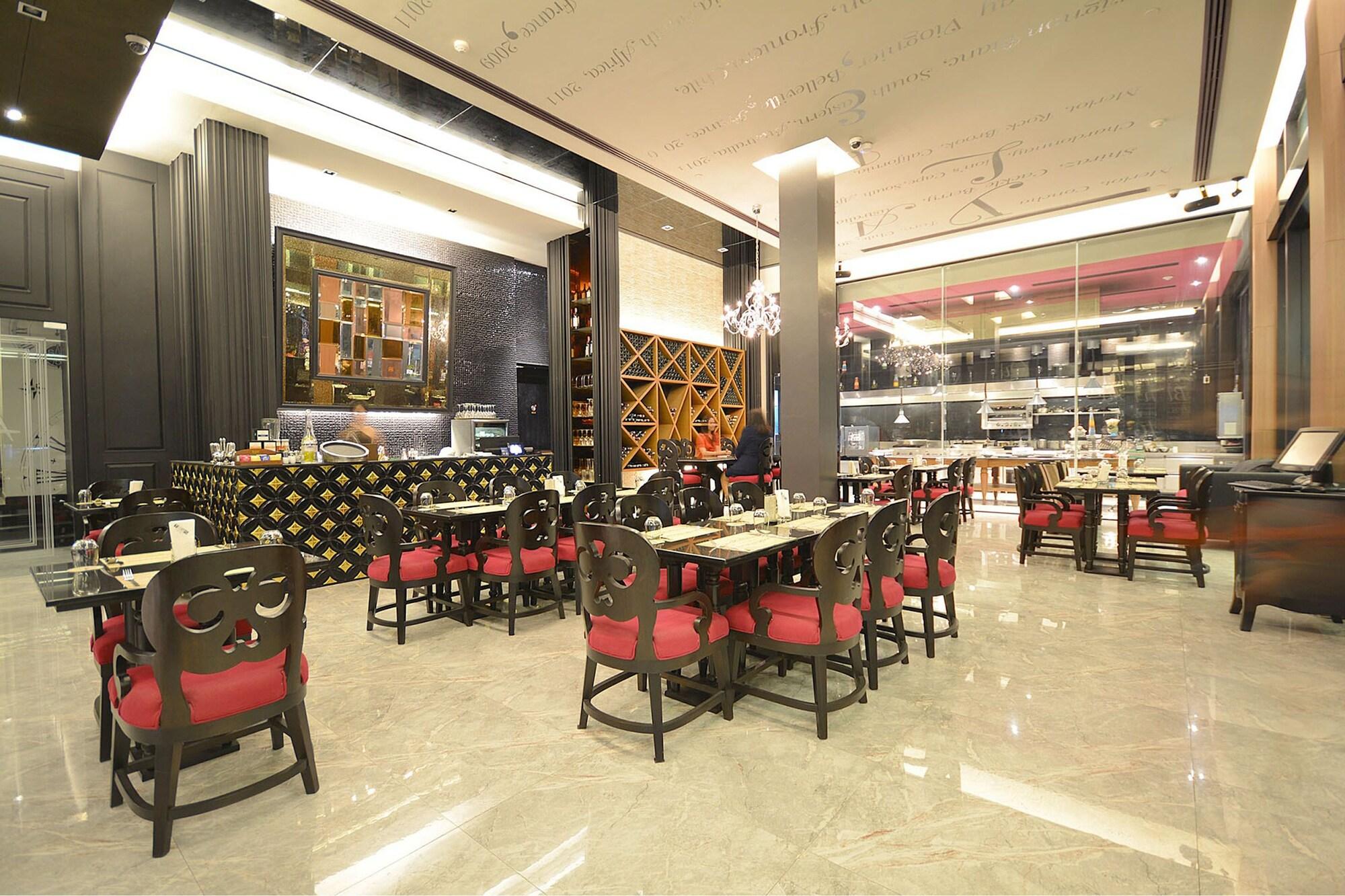 Restaurant TSix5 Quarter