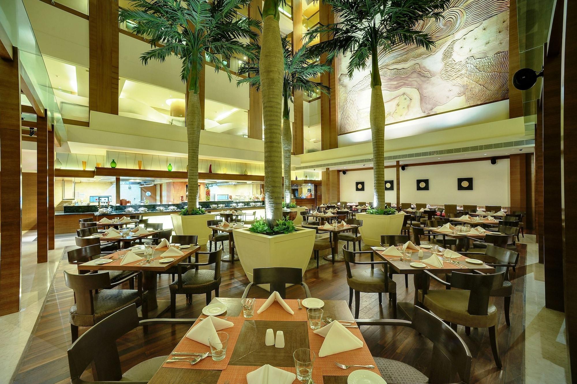 Restaurant Vivanta Goa, Panaji