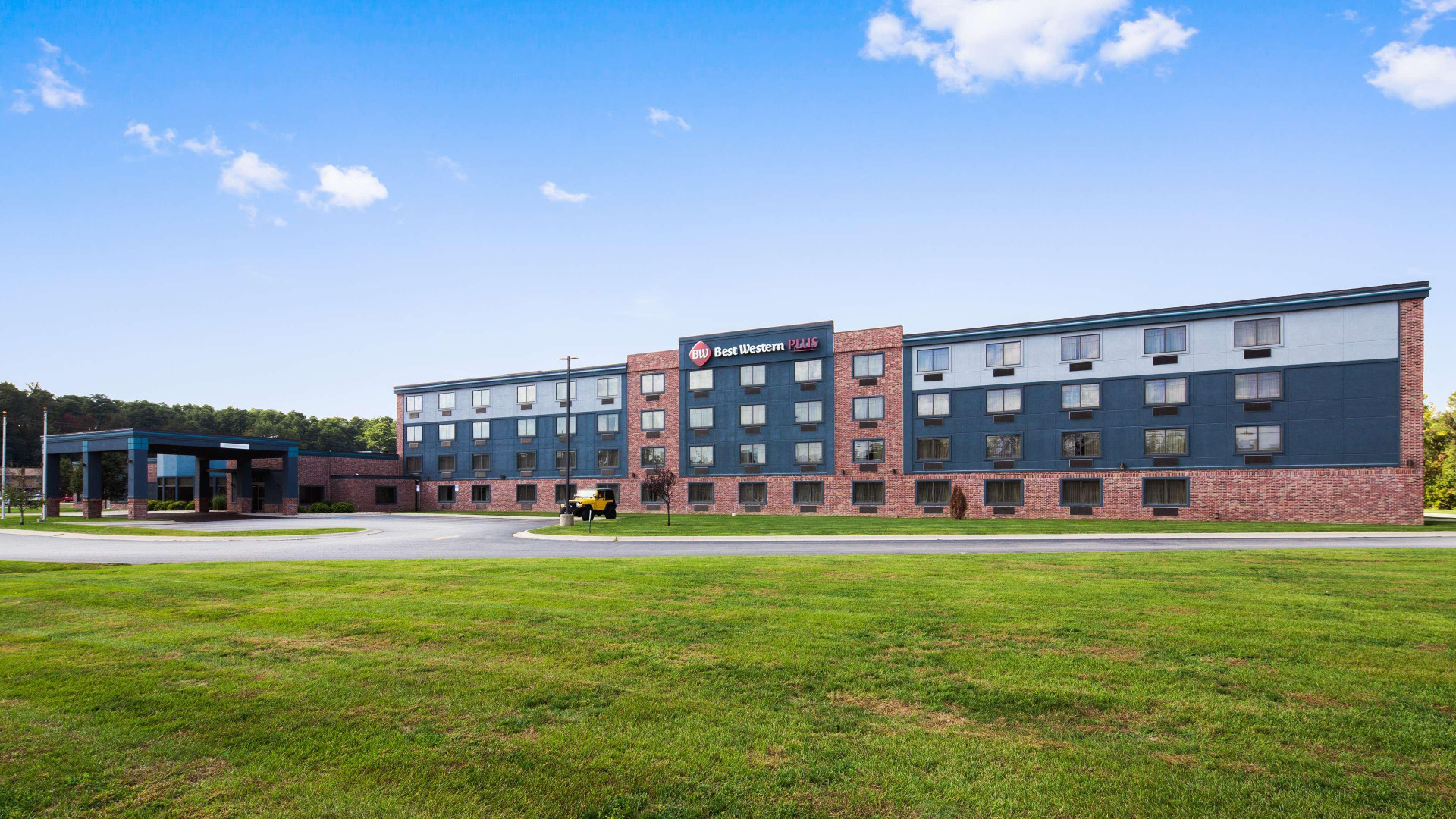 Vista Exterior Best Western Plus Portage Hotel & Suites
