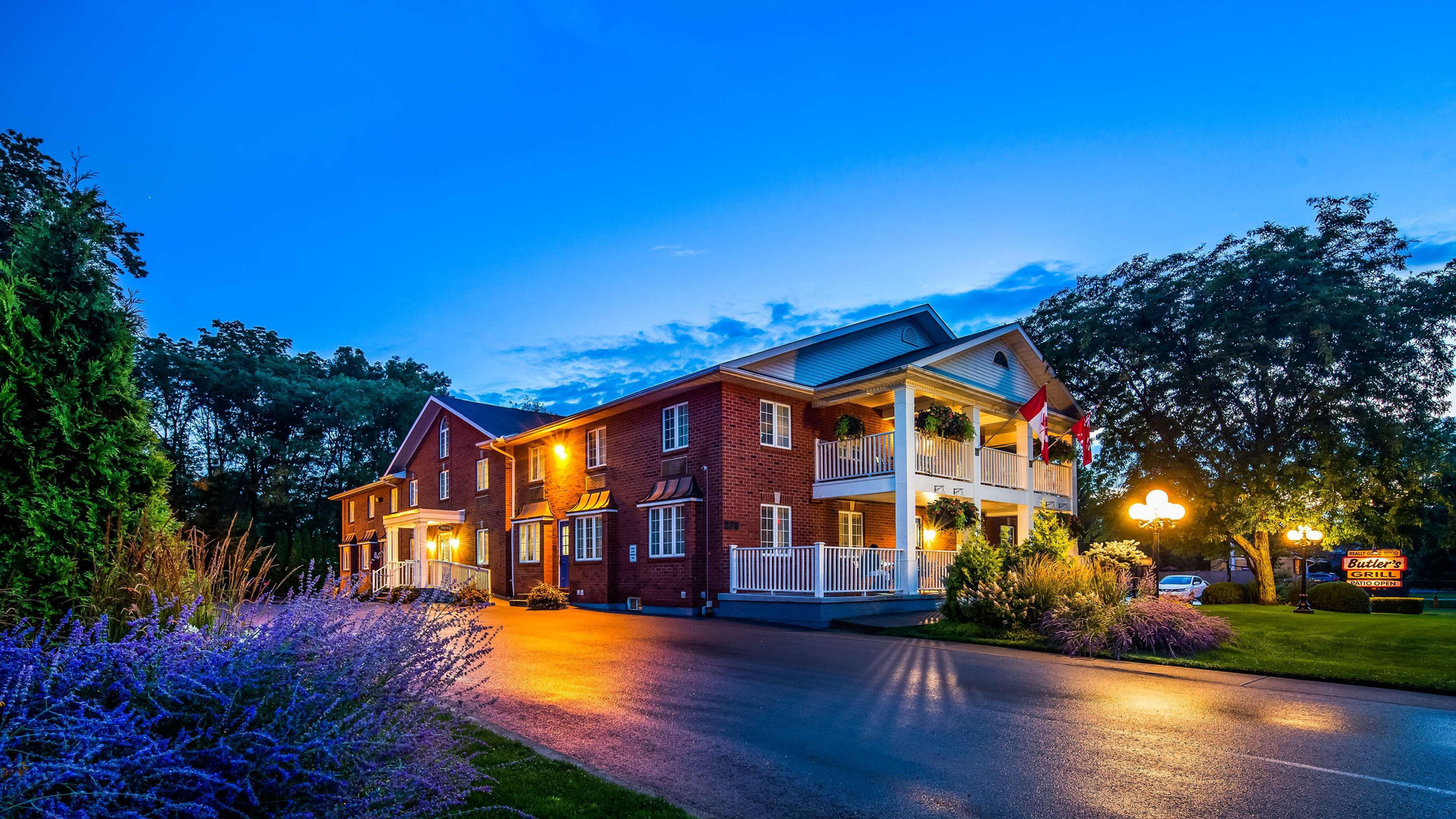 Vista Exterior Best Western Colonel Butler Inn