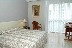 Alojamiento - Duque Center Hotel