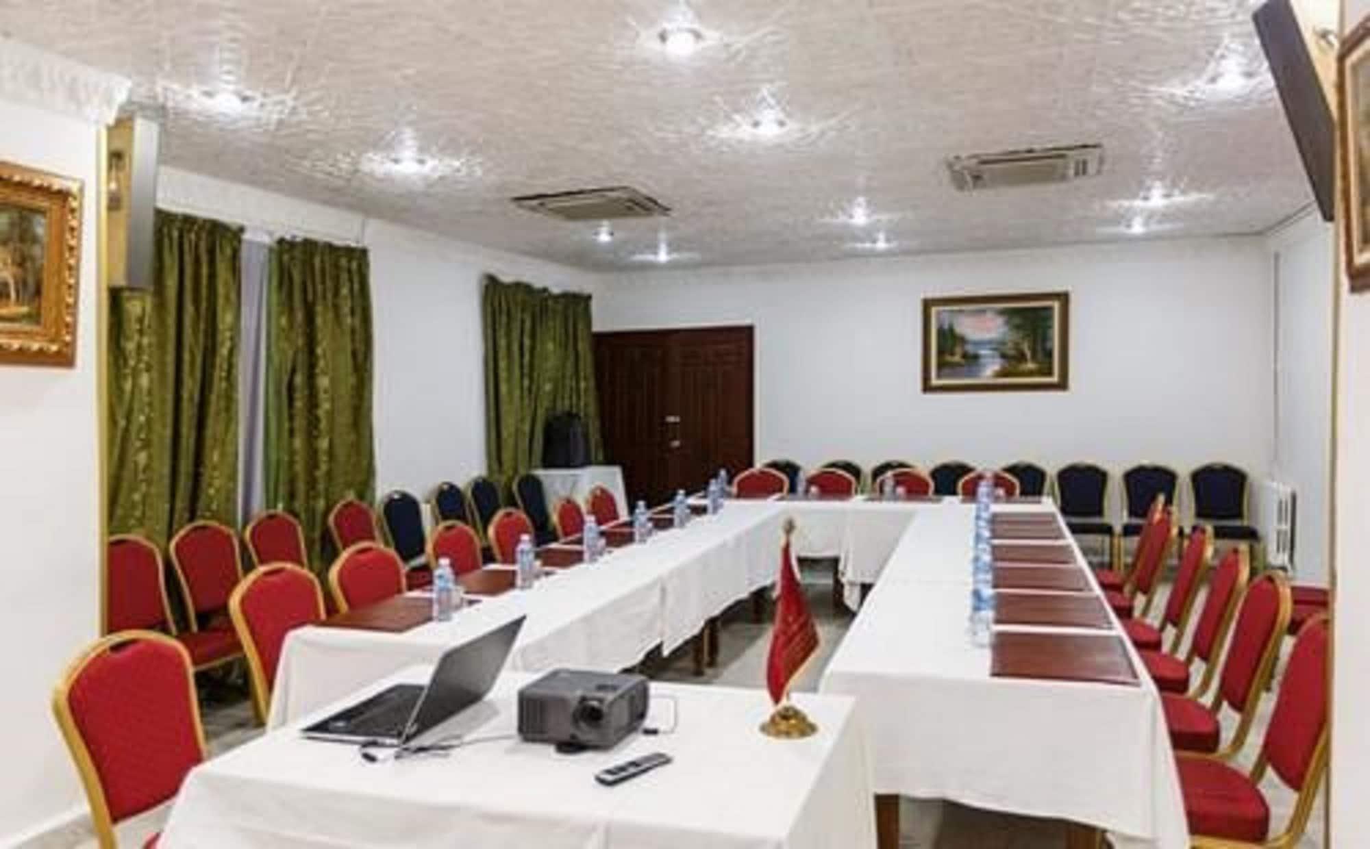 Sala de Reuniones Hôtel Kerdada