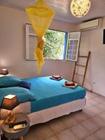 Alquiler Vacacional - Villa F3 in the heart of the island, with swimming pool and Creole garden