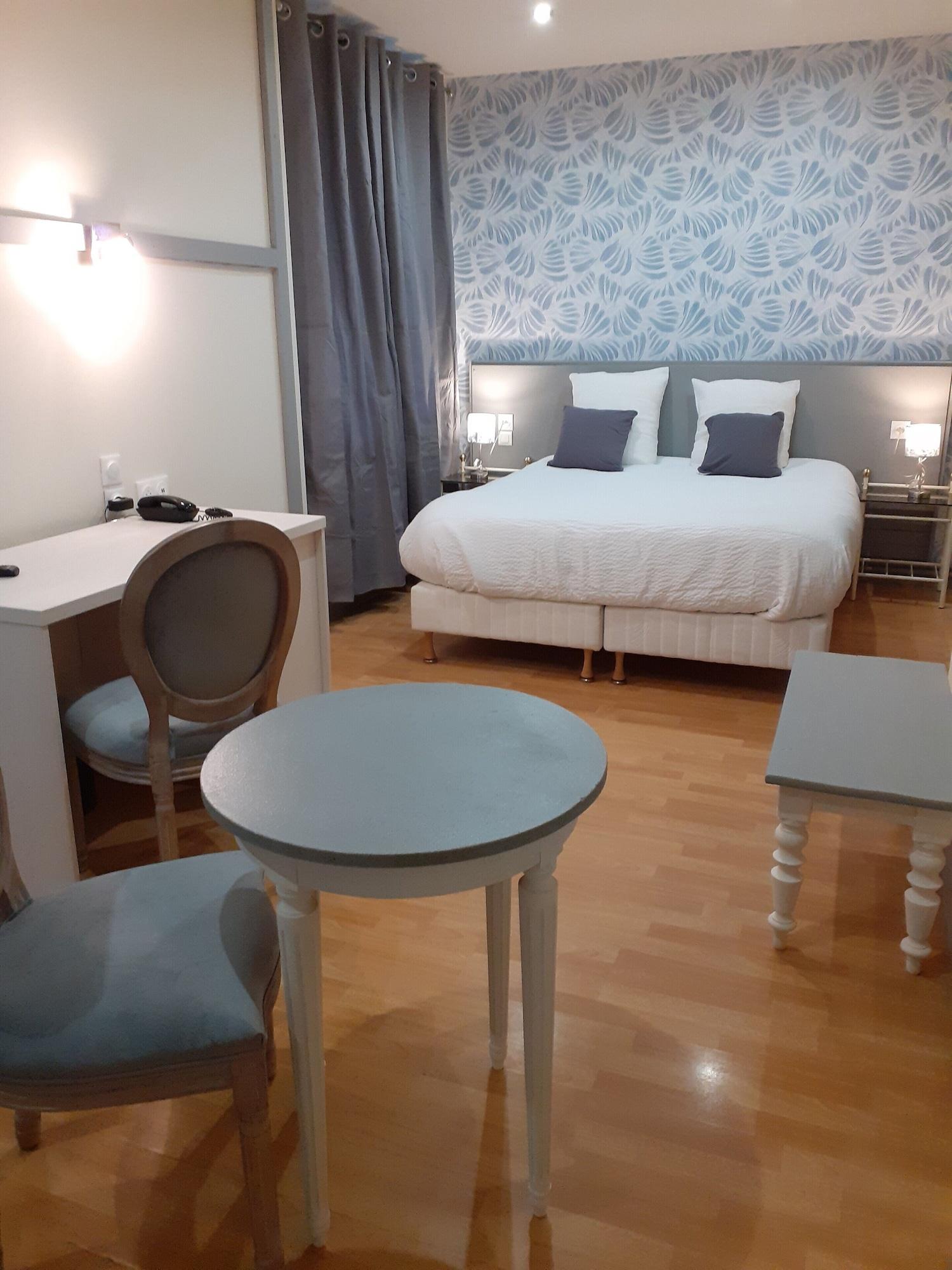 Habitación Hôtel de l'Ecu