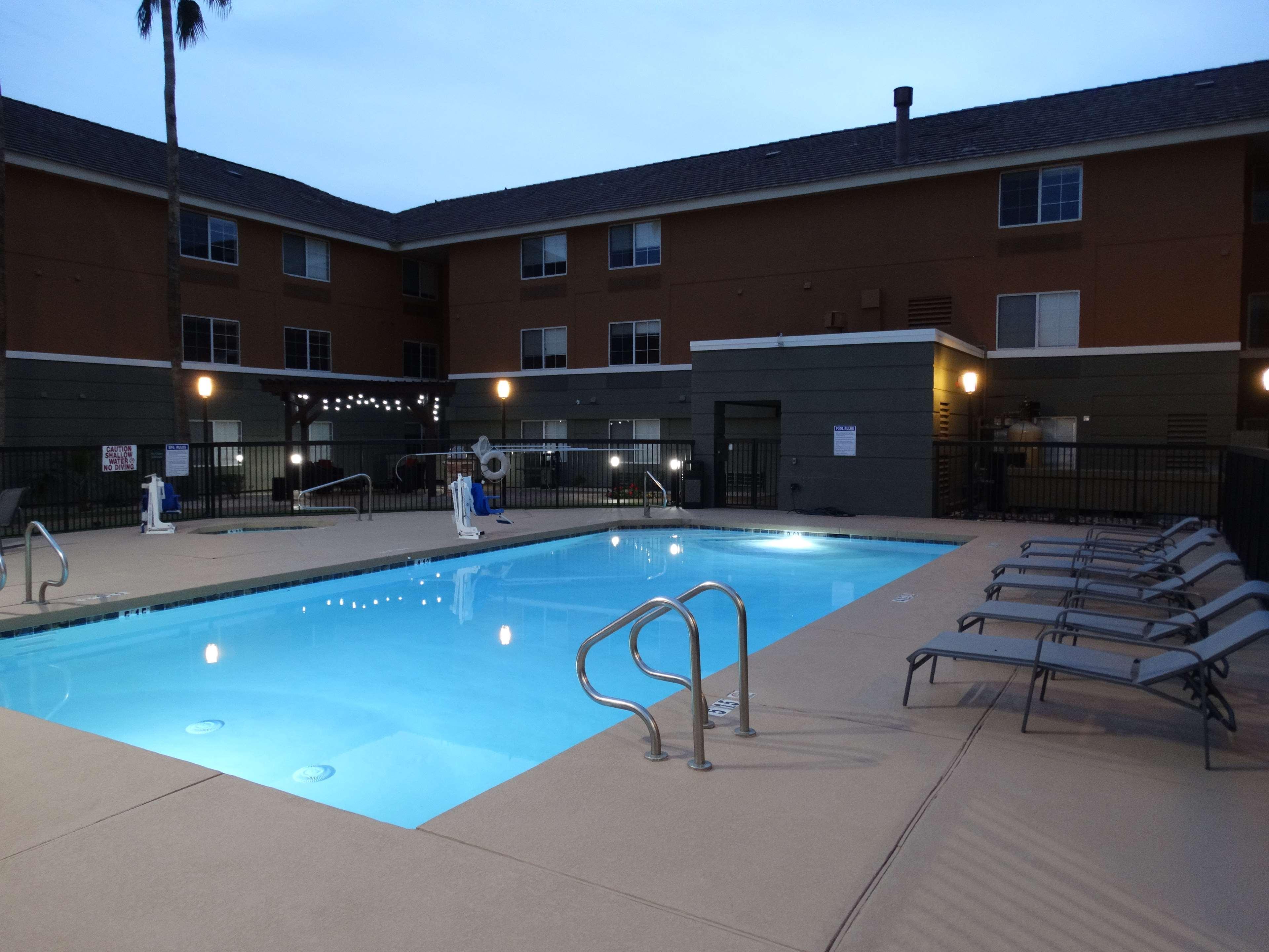 Vista Piscina Best Western North Phoenix Hotel
