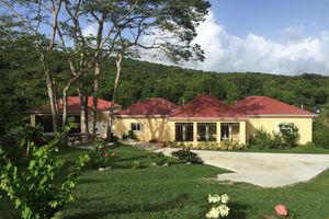 Alquiler Vacacional - New Listing! Nature's Ridge. Relaxing Vacation In The Lush Tropical Rain Forest