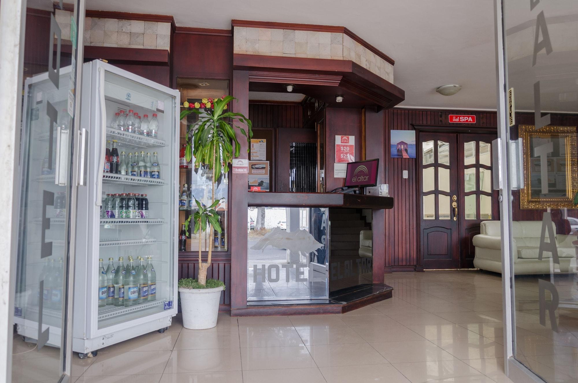 Vista Lobby Hotel El Altar