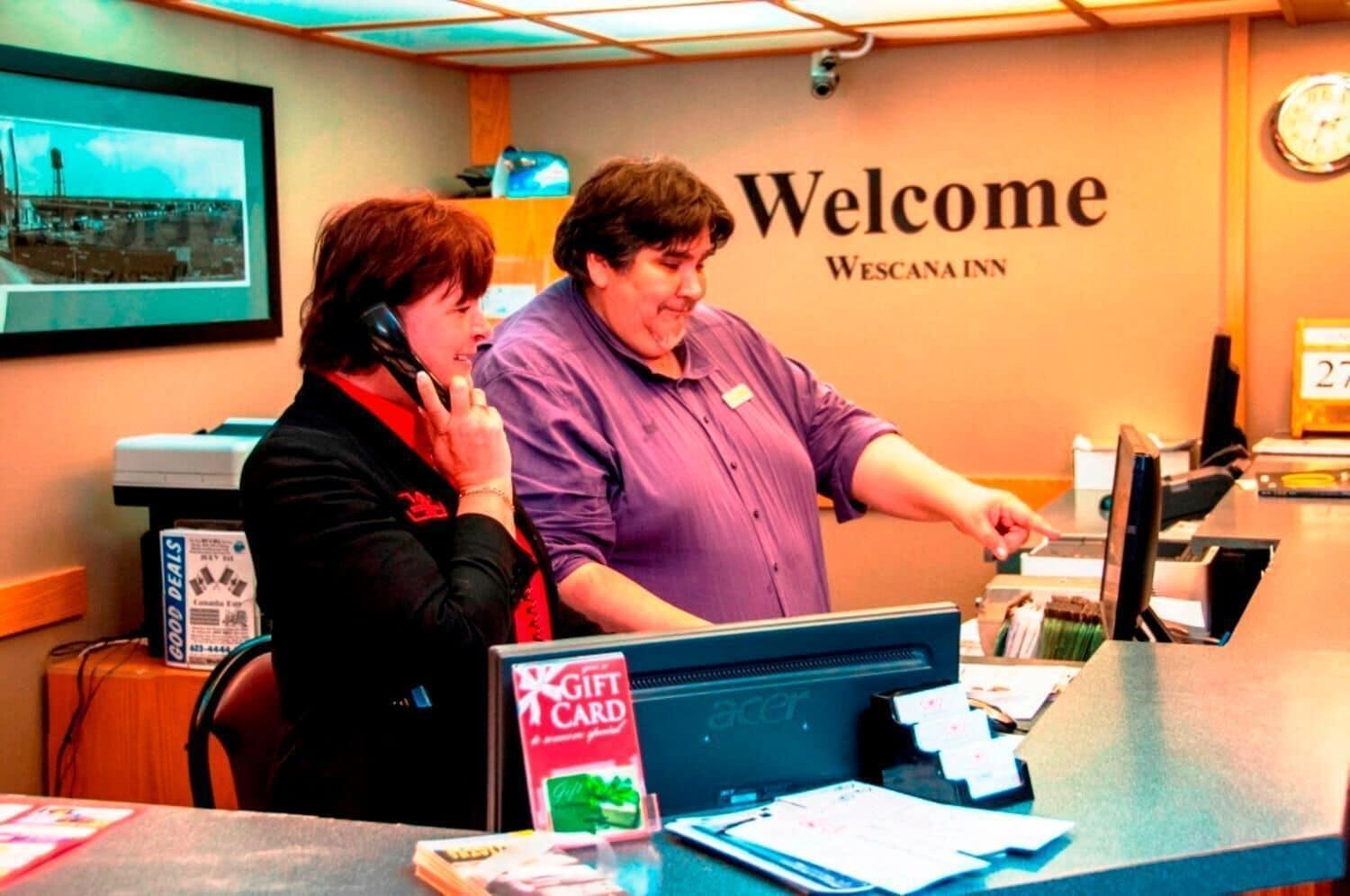 Vista Lobby Wescana Inn