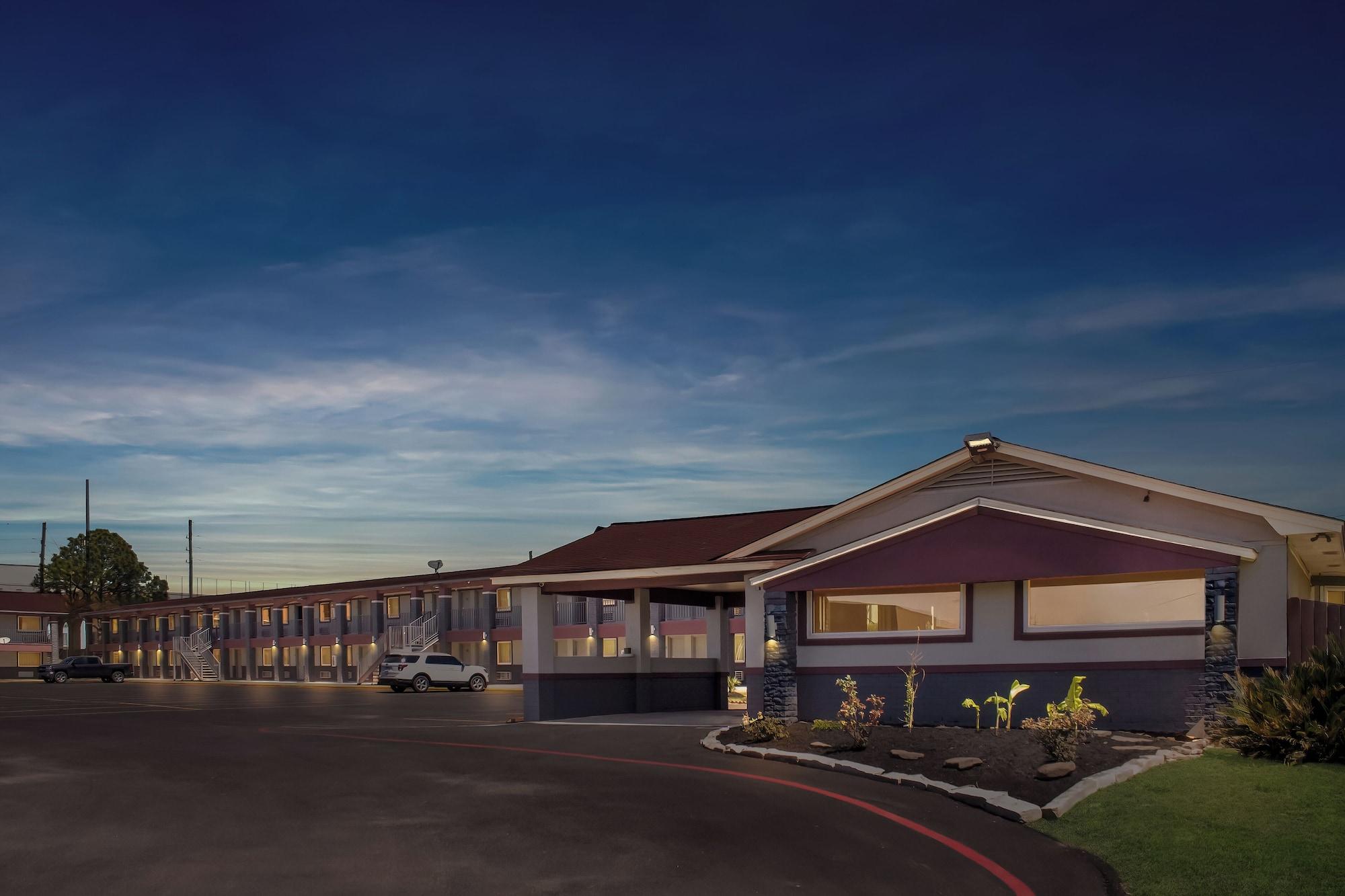 Vista Exterior Econo Lodge Inn & Suites Sealy