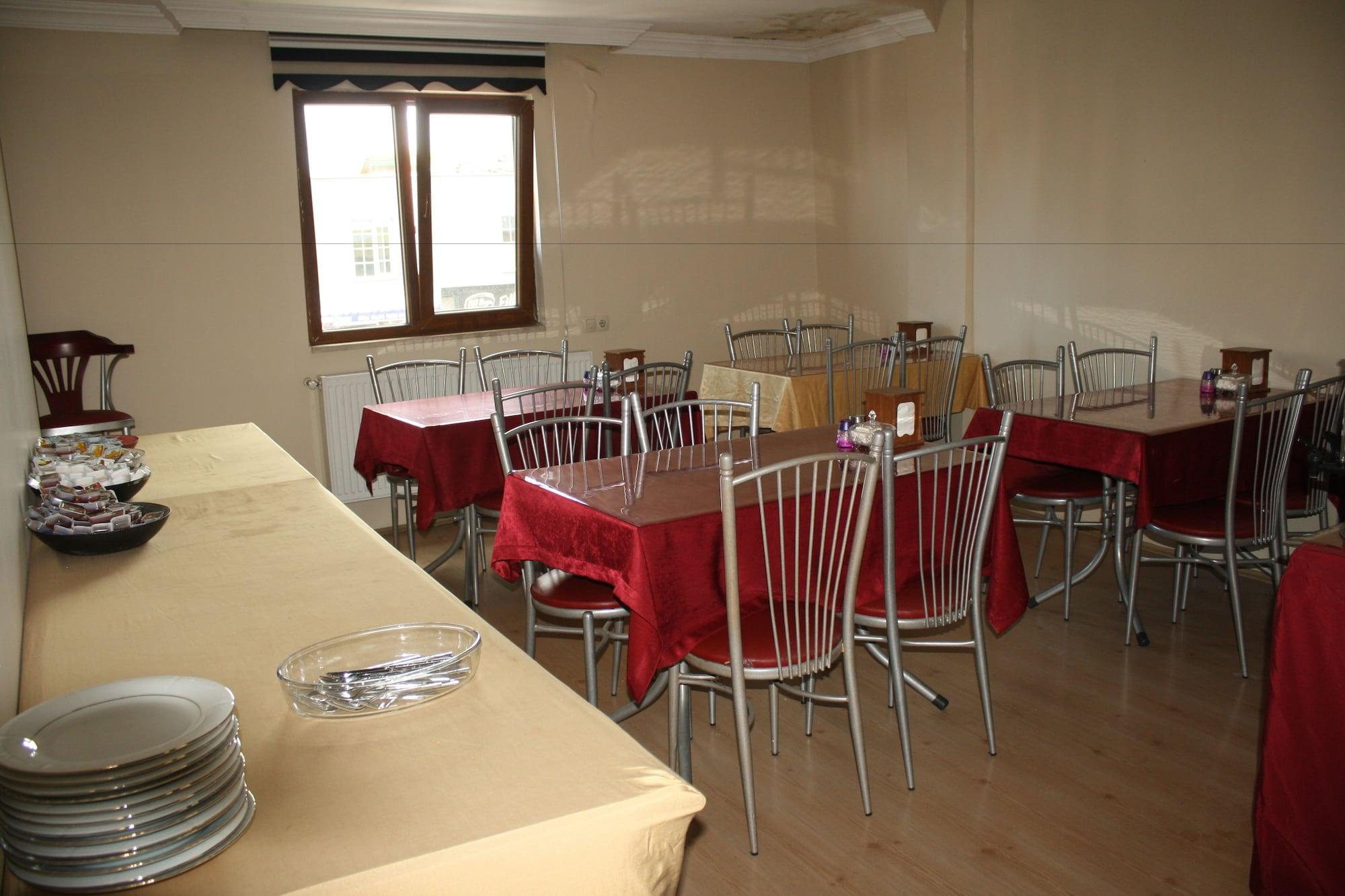 Restaurant Paradise Lost Hotel